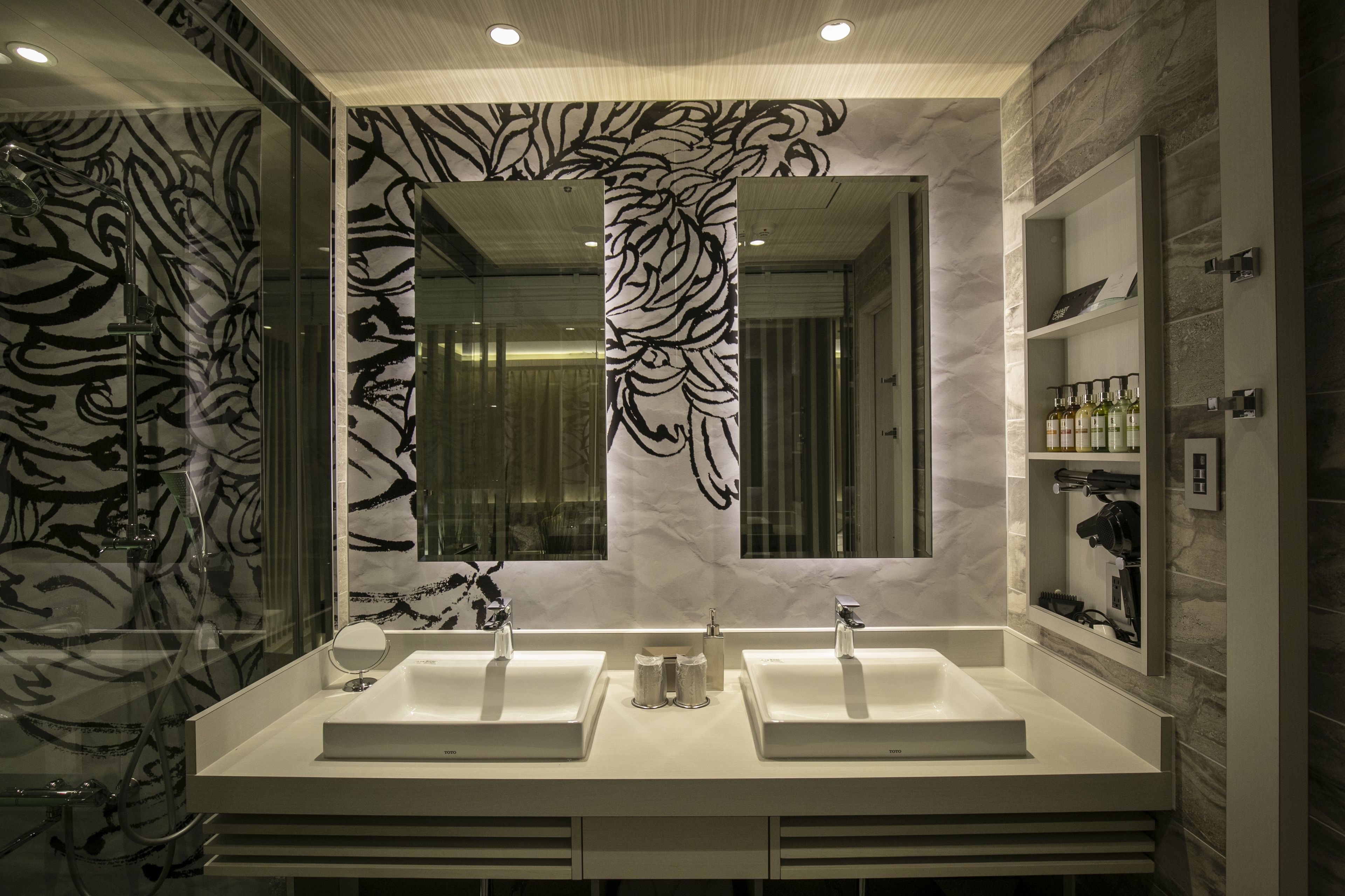 Alfit Hotel & Bar Akasaka