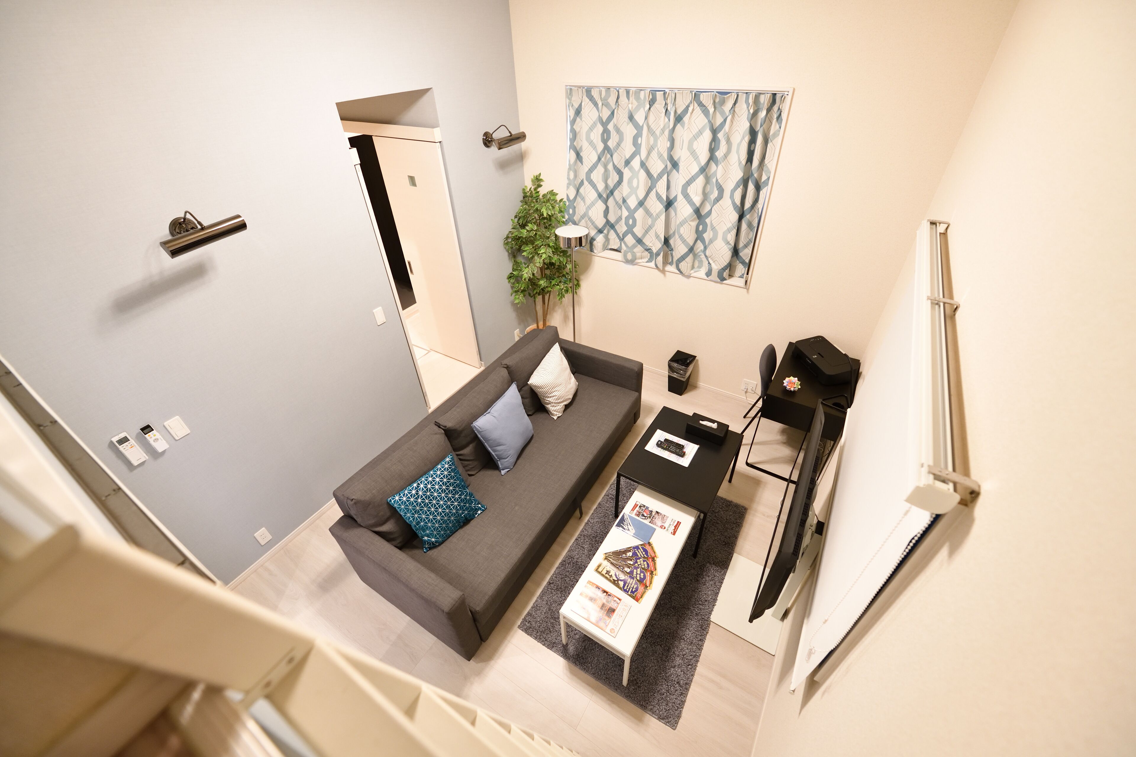 Lacquer House Asakusa