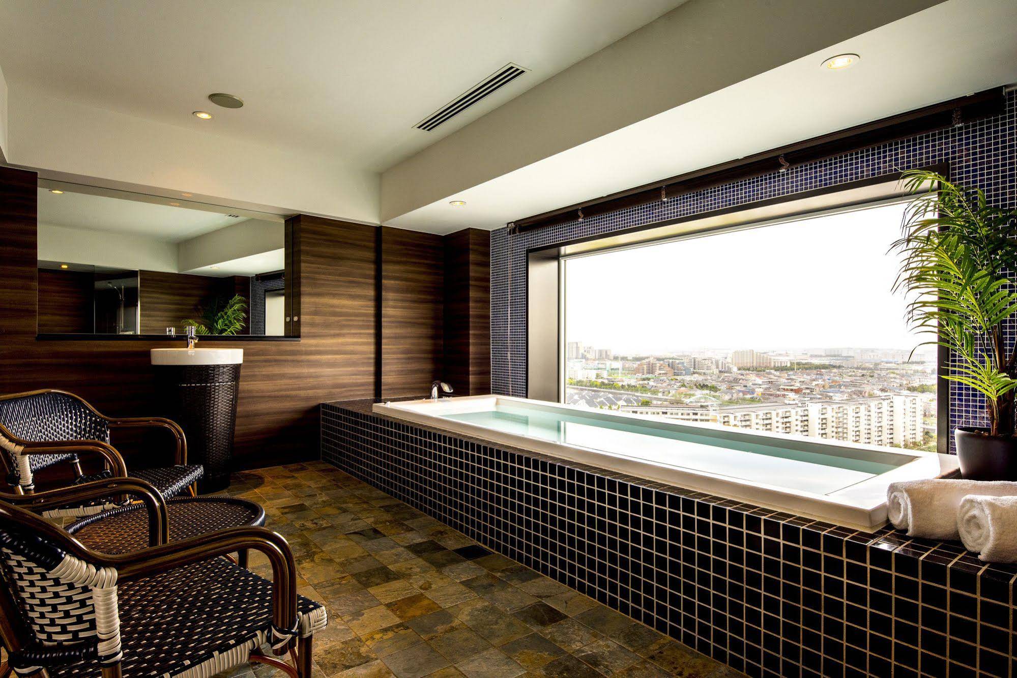 Urayasu Brighton Hotel Tokyo Bay