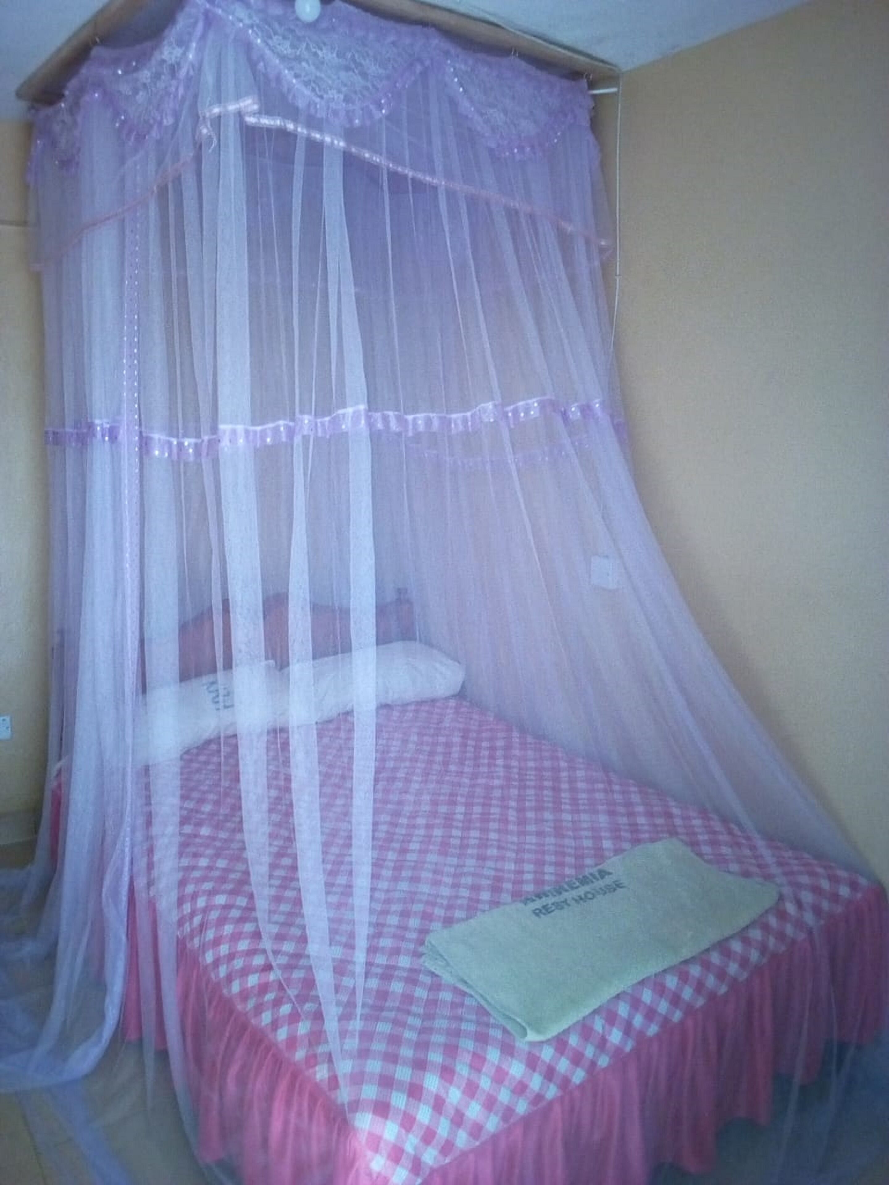 Kwiremia Hotel