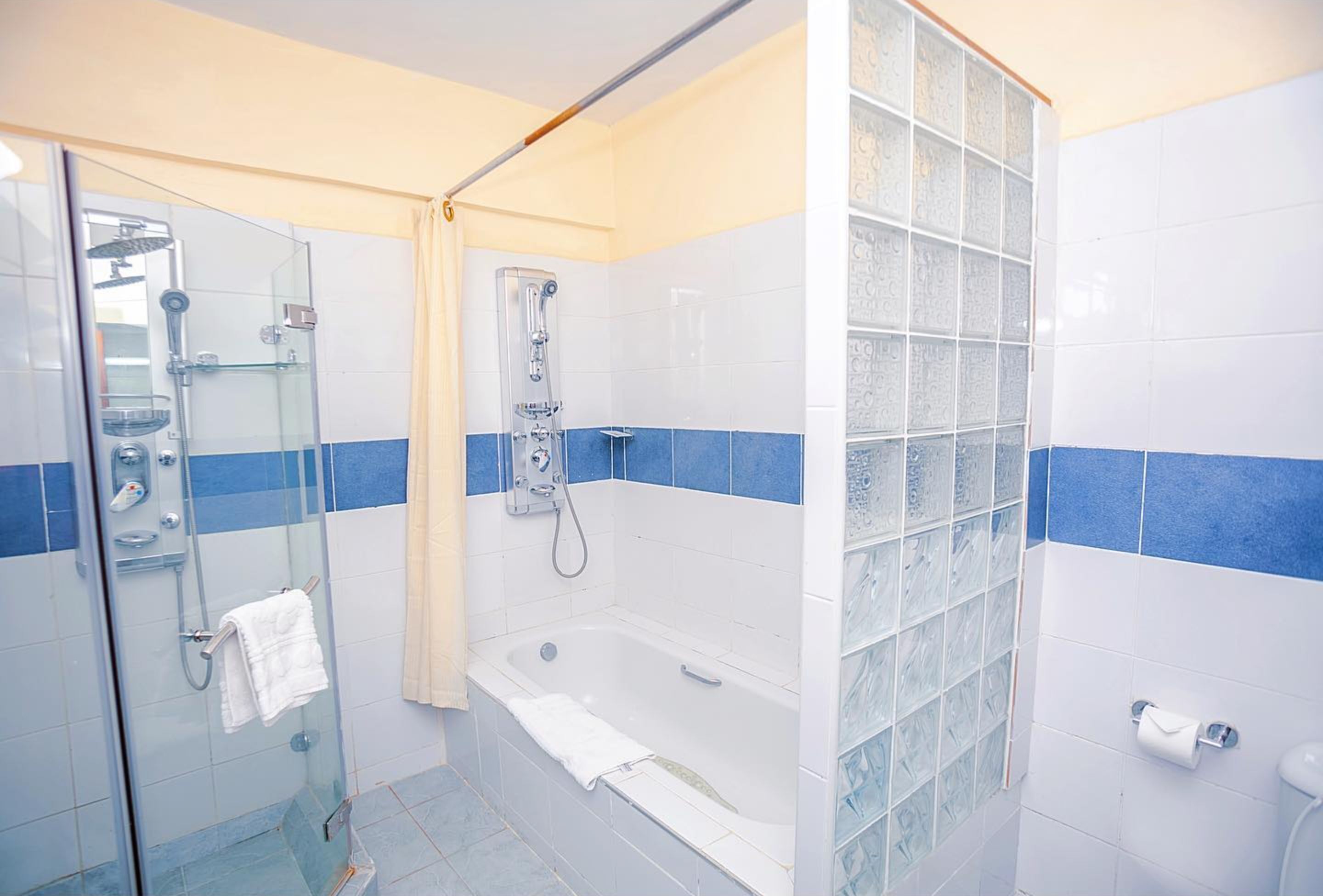 Cold Springs Hotel - Homabay