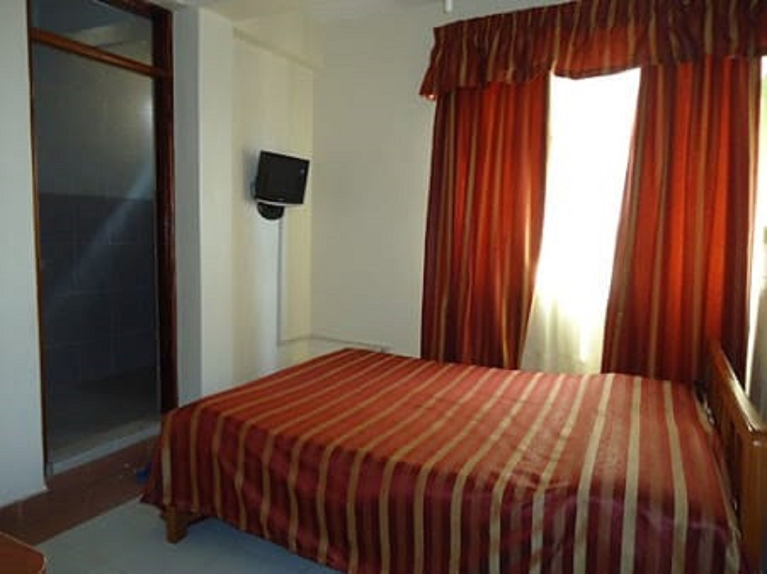 Kings Meat World Hotel