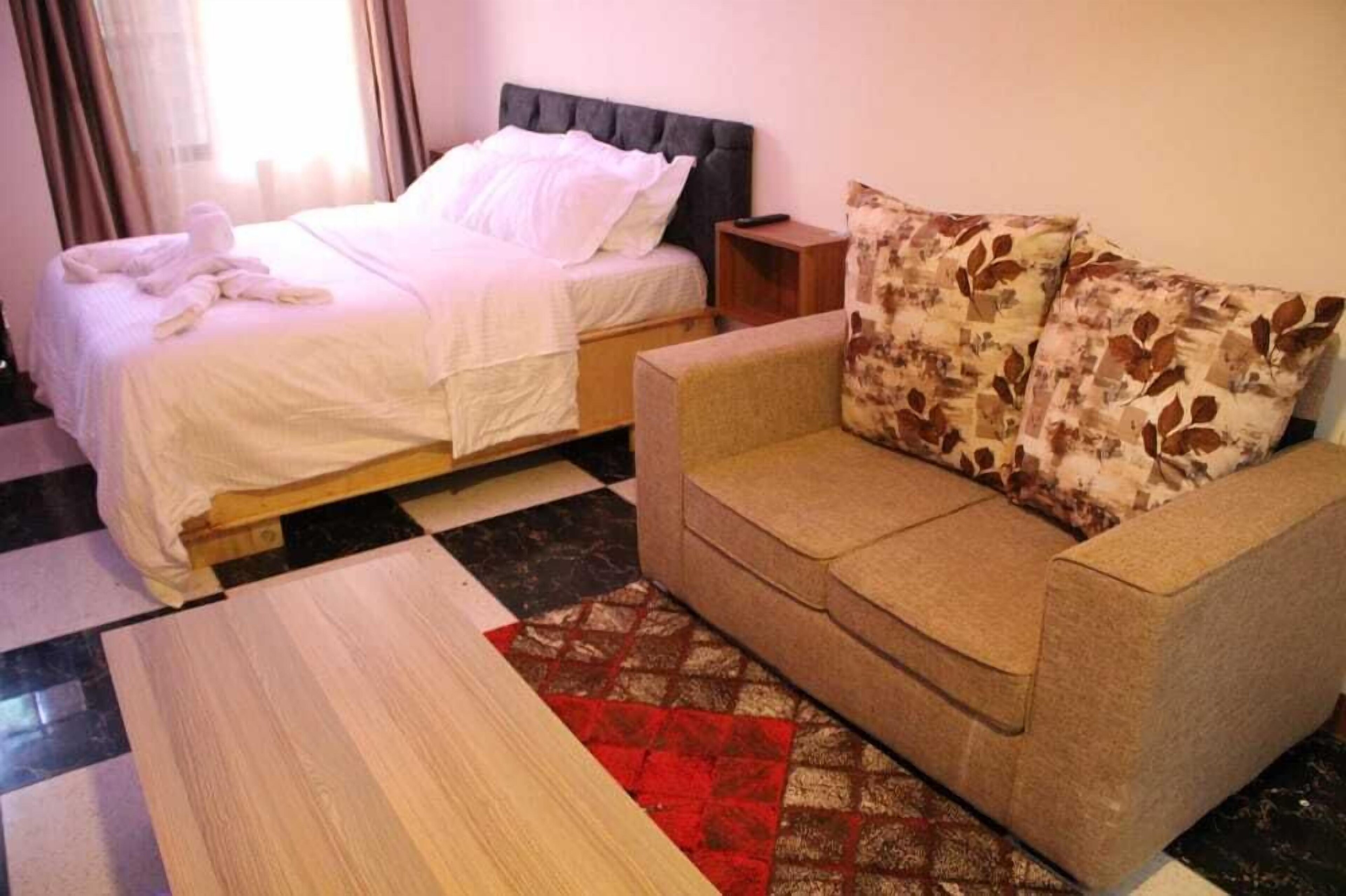 Hotel Mum's