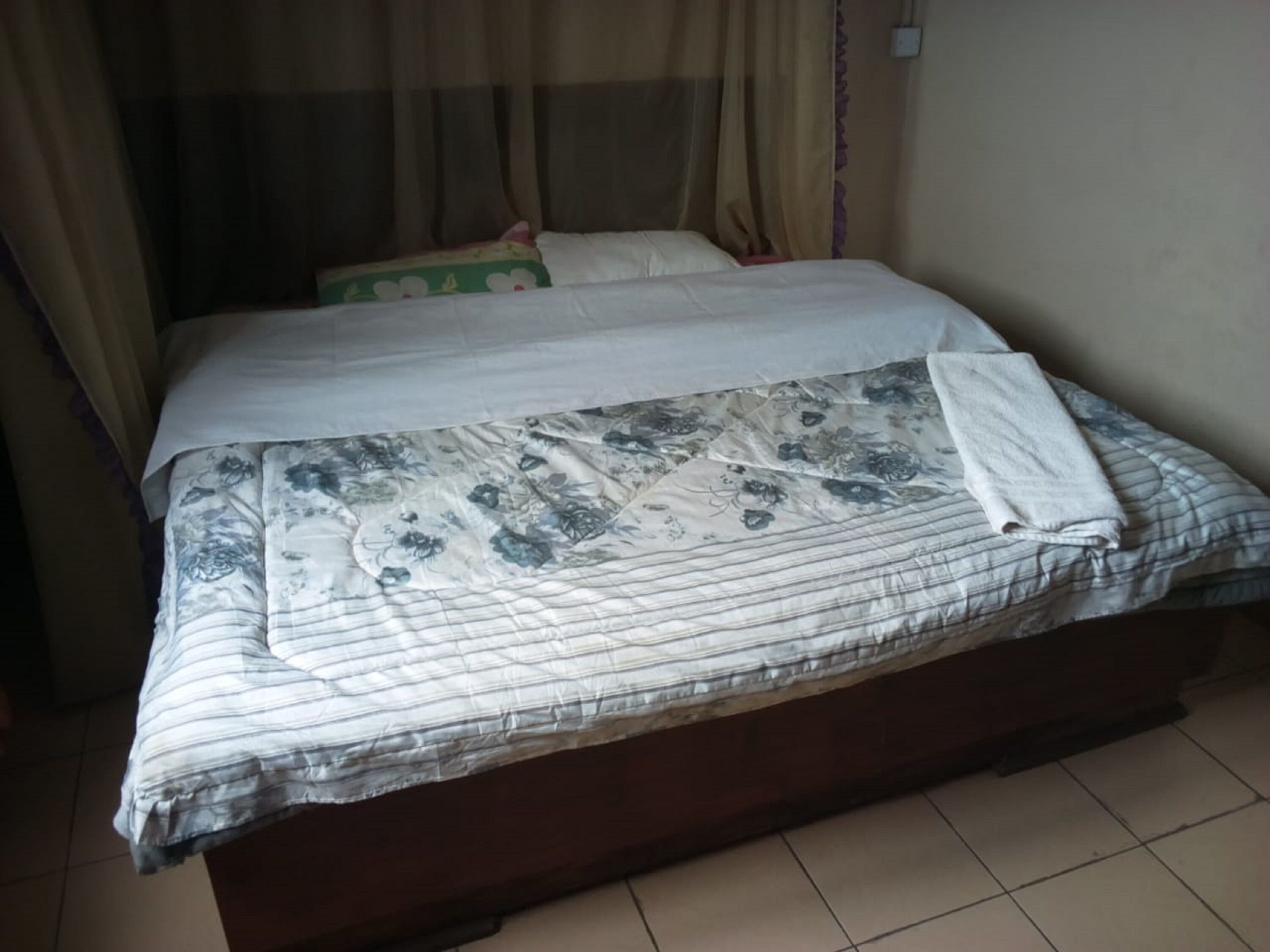 Aerotropolis Hotel