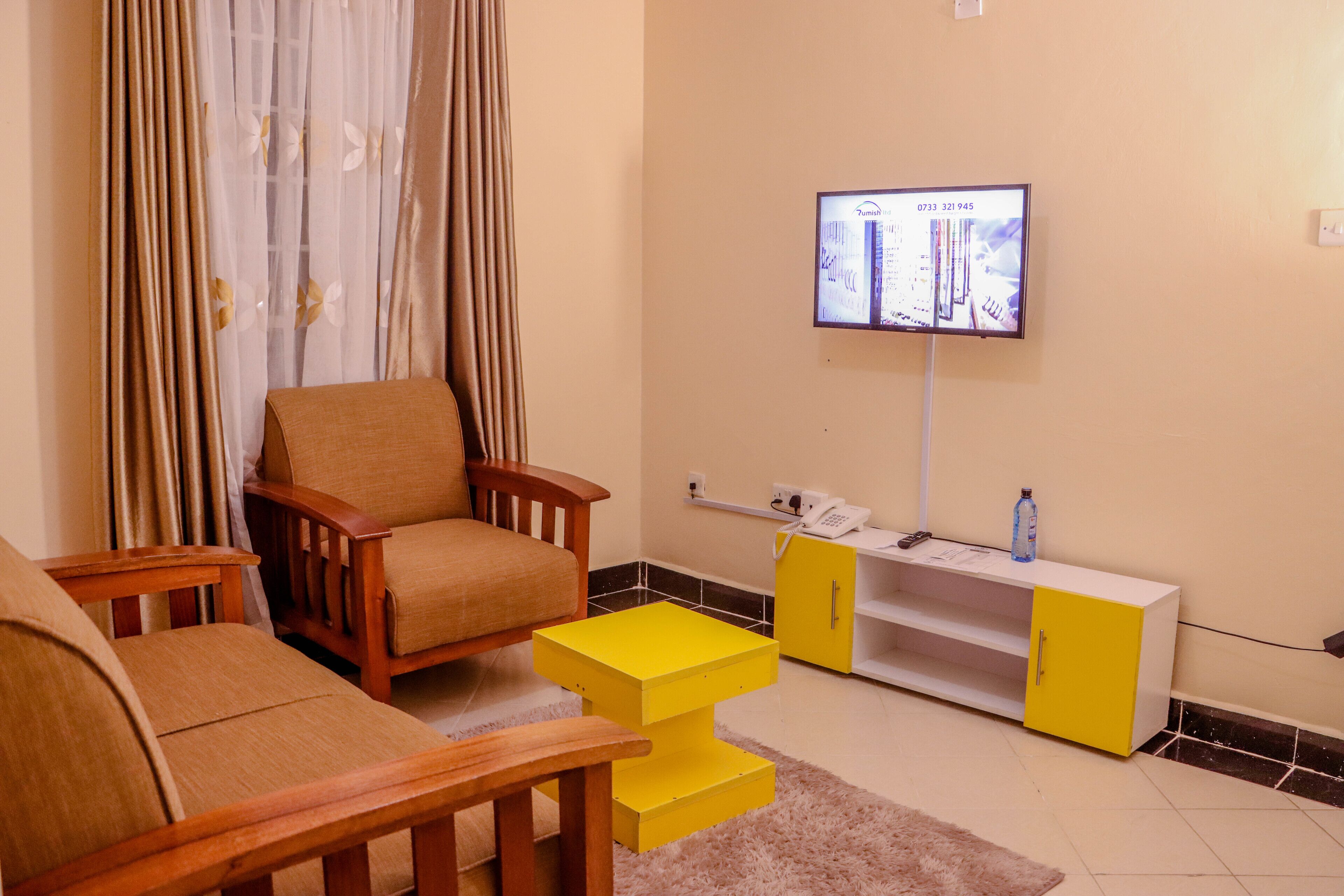 Dayo Suites and Hotel