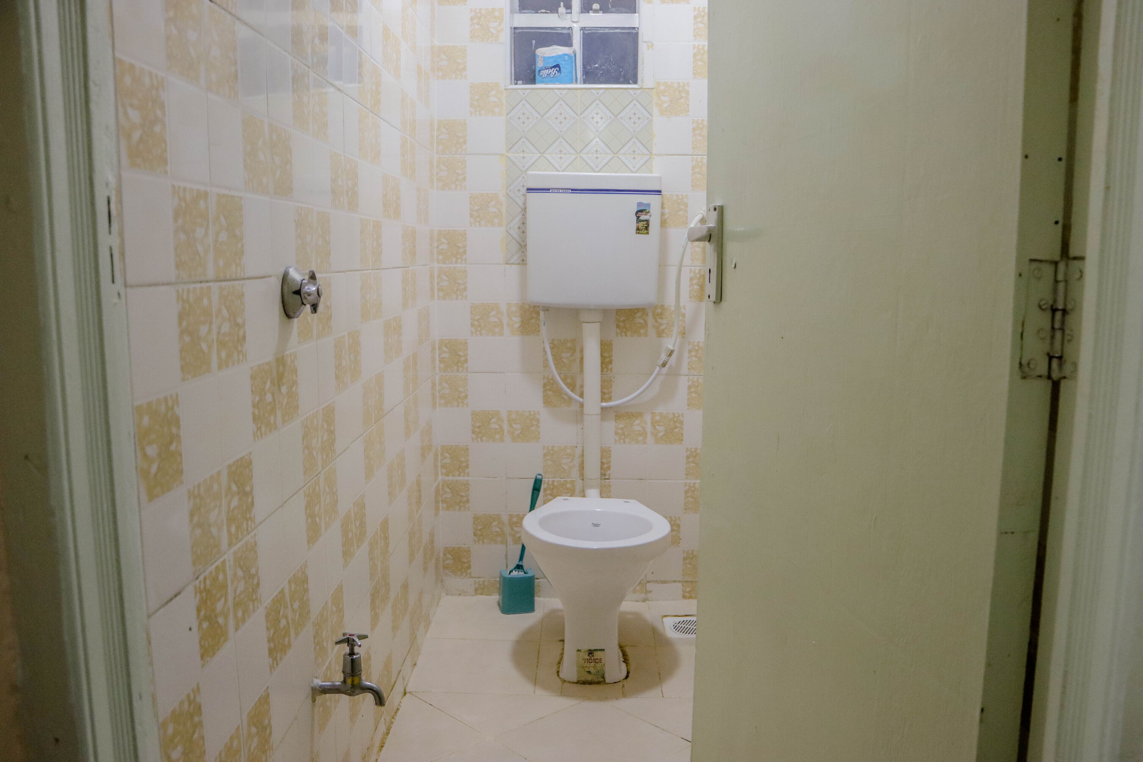 Dayo Suites and Hotel