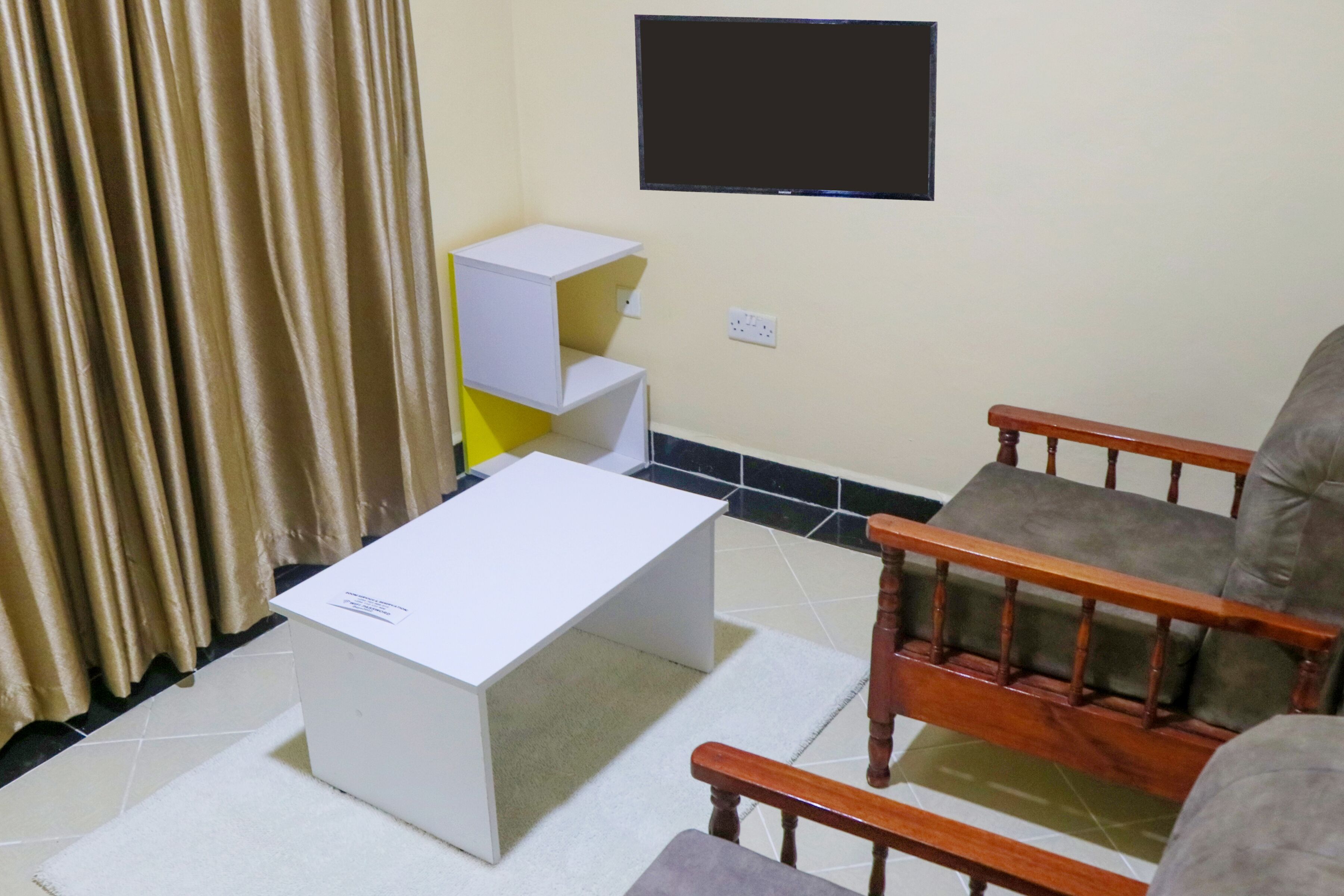 Dayo Suites and Hotel