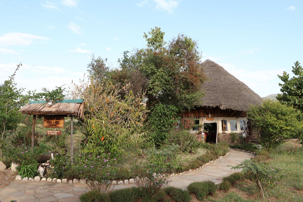Elangata Olerai Luxury Tented Camp