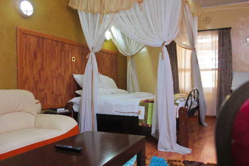 Hadassah Hotel