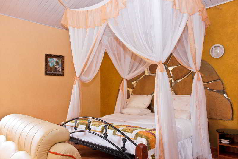 Hadassah Hotel