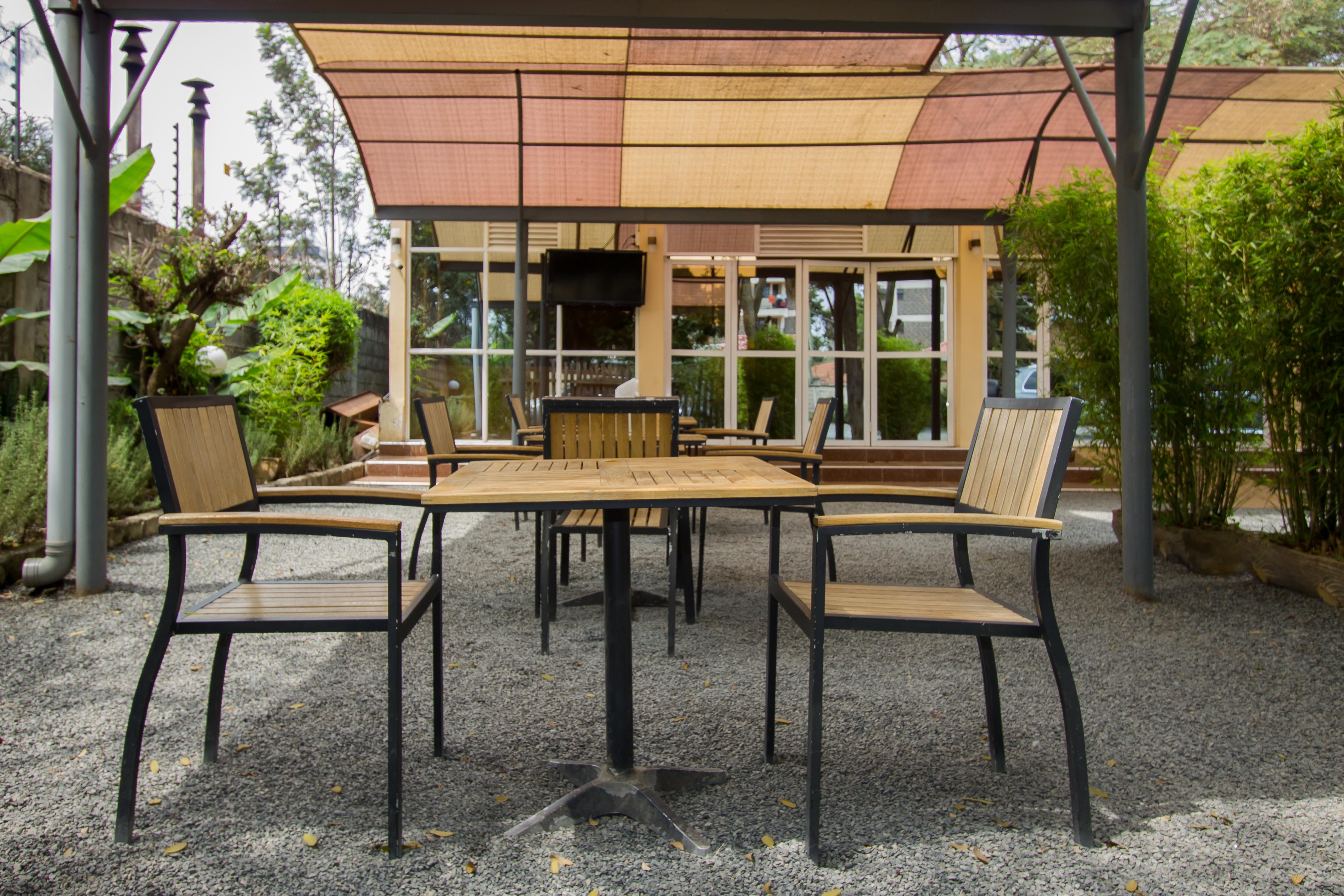 Konar House Lounge