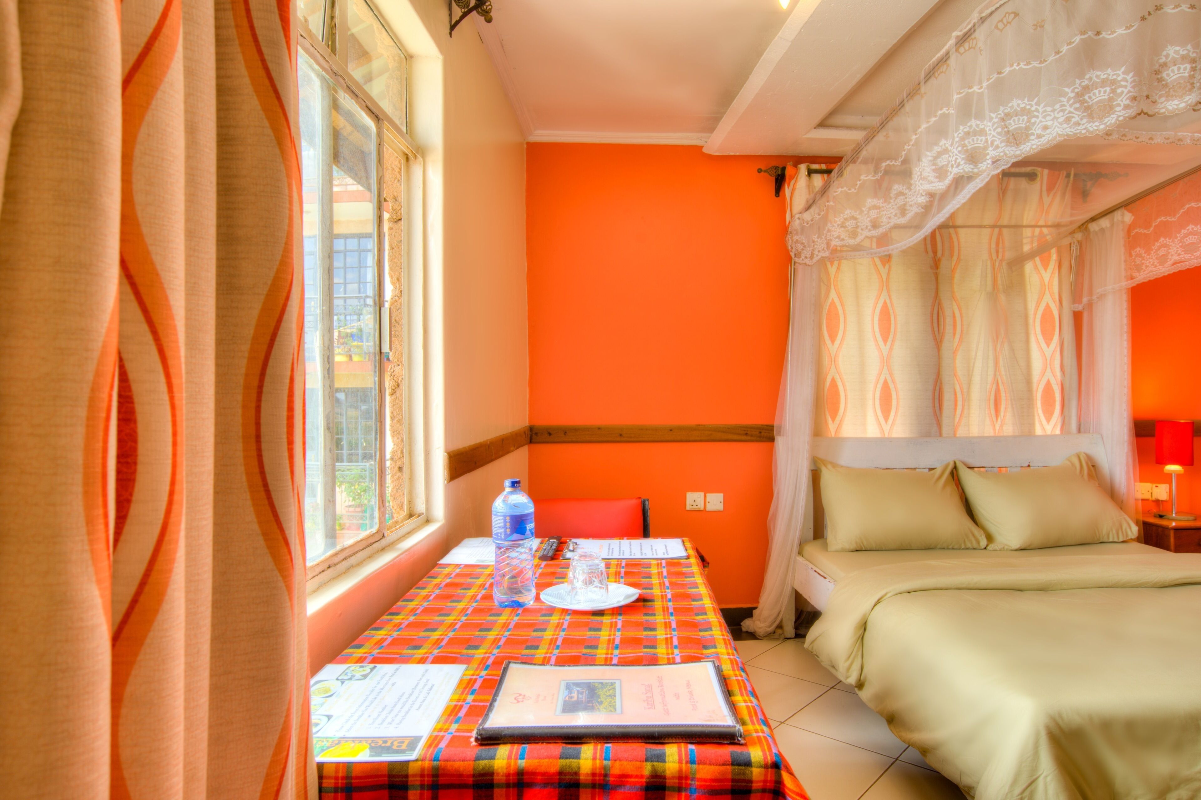 Red Buffalo House Hotel