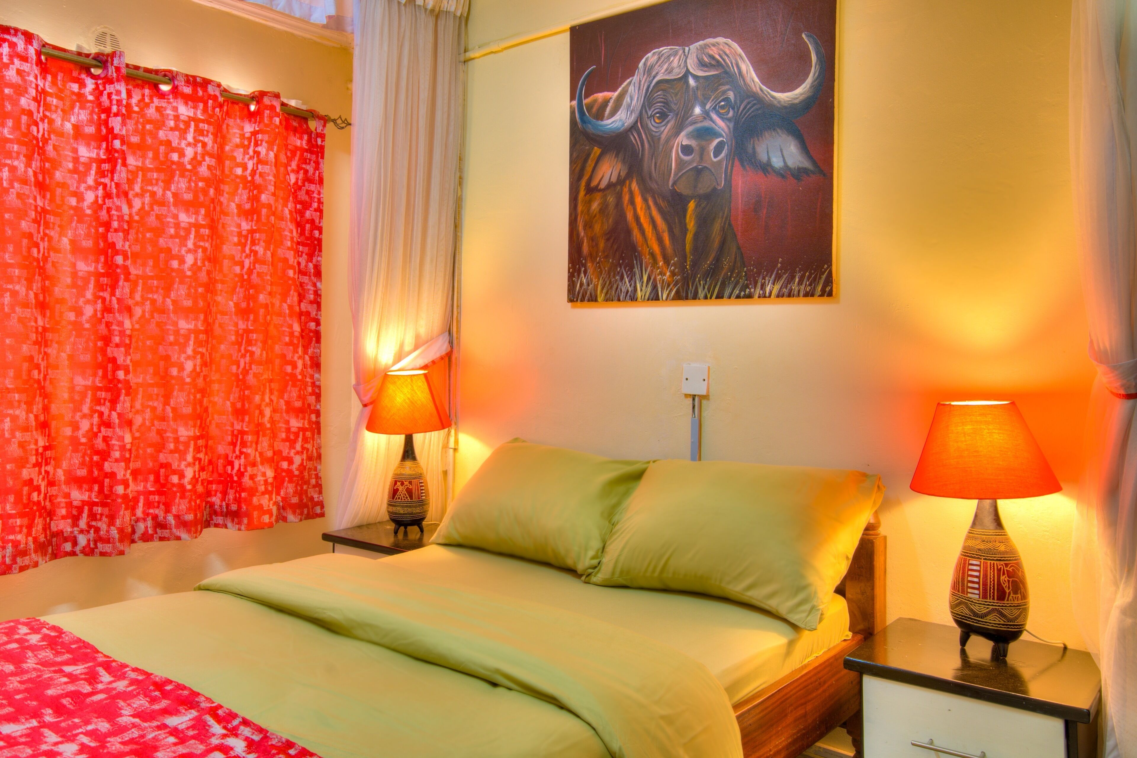 Red Buffalo House Hotel