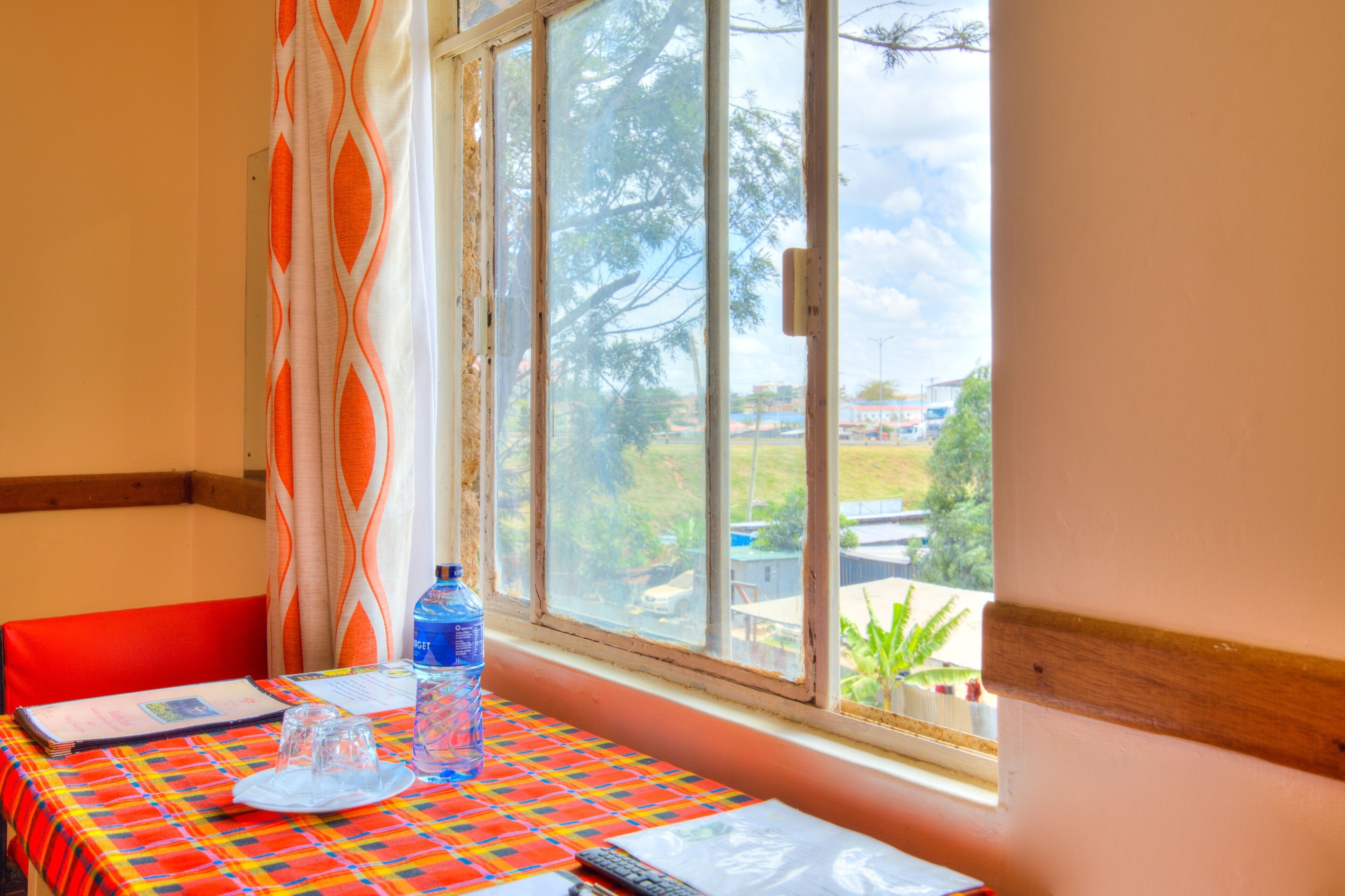 Red Buffalo House Hotel