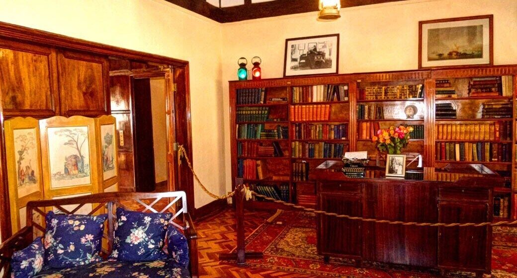 Red Buffalo House Hotel