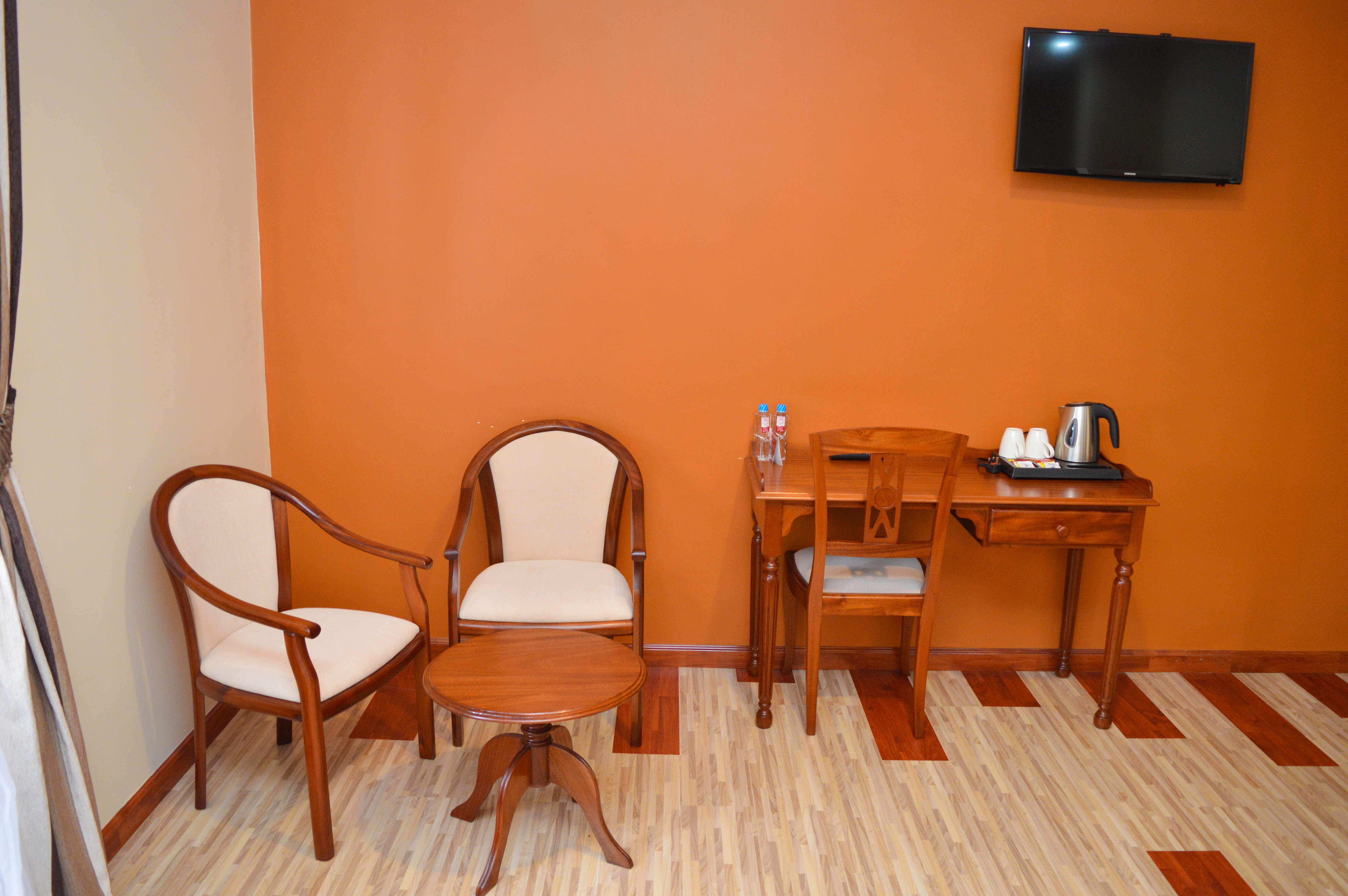 Red Ruby Hotel