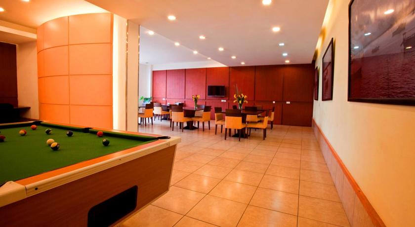 Yaya Towers & Hotel