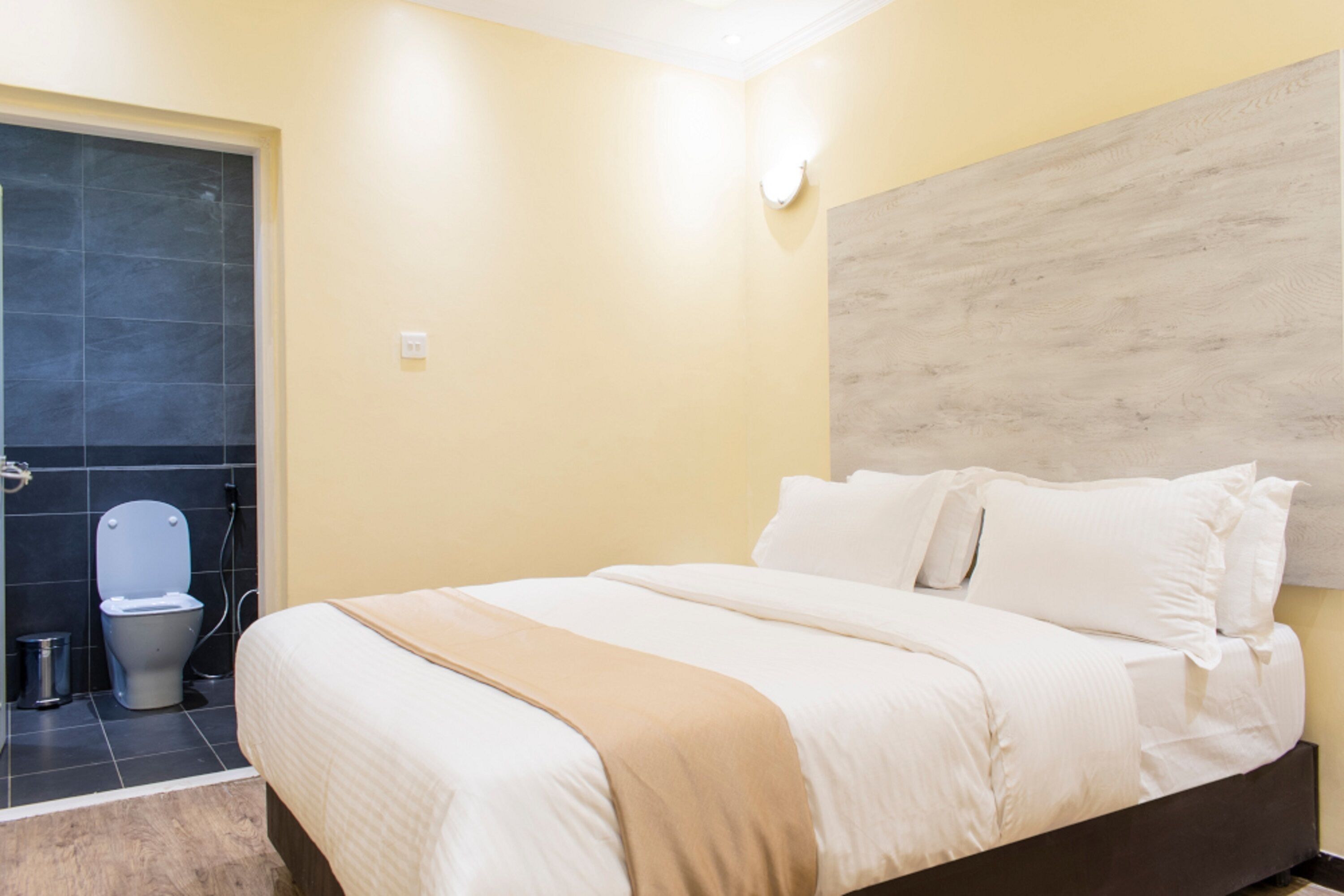 Zebu Lodges & Luxury Hotel