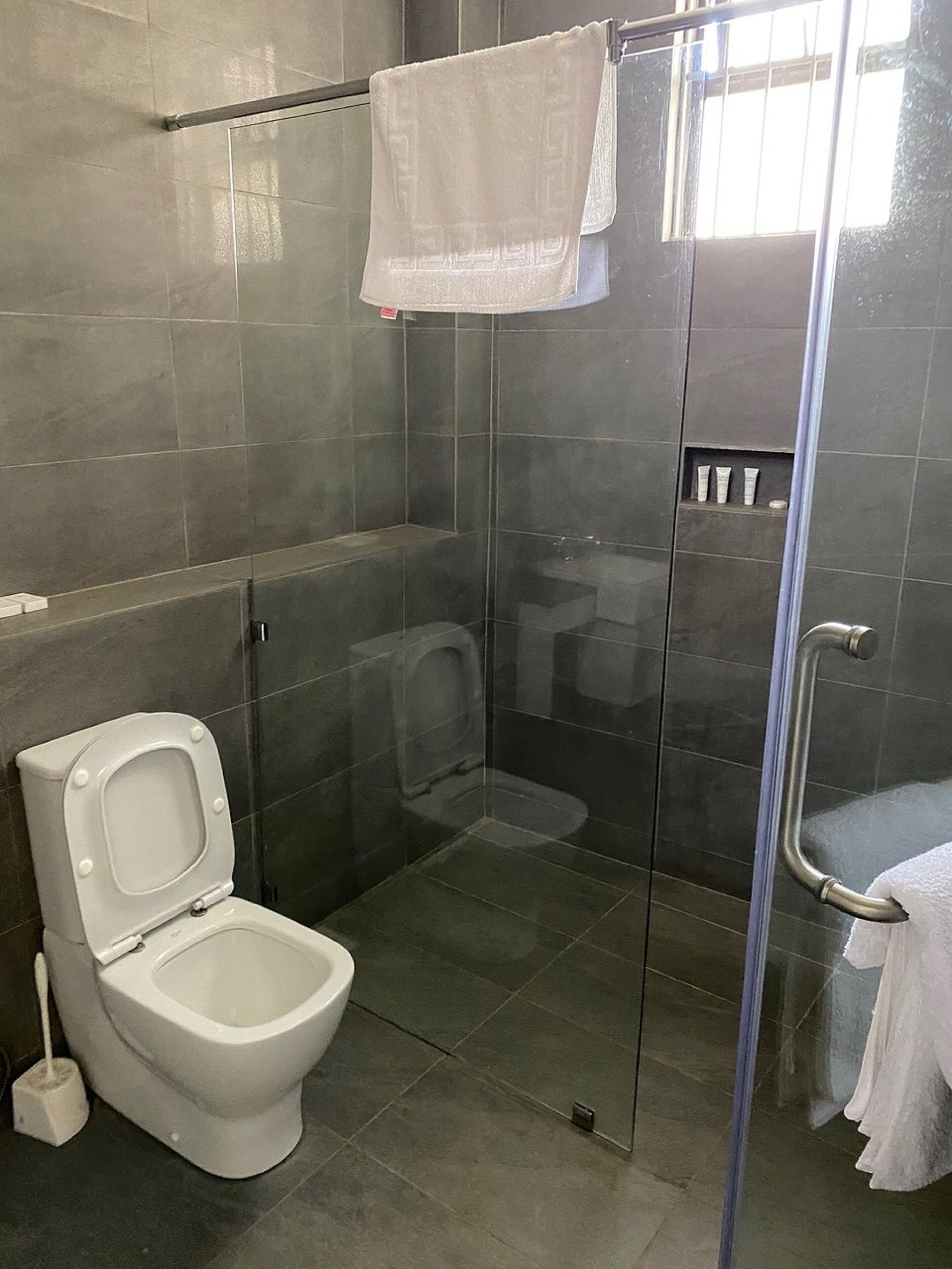 Zebu Lodges & Luxury Hotel