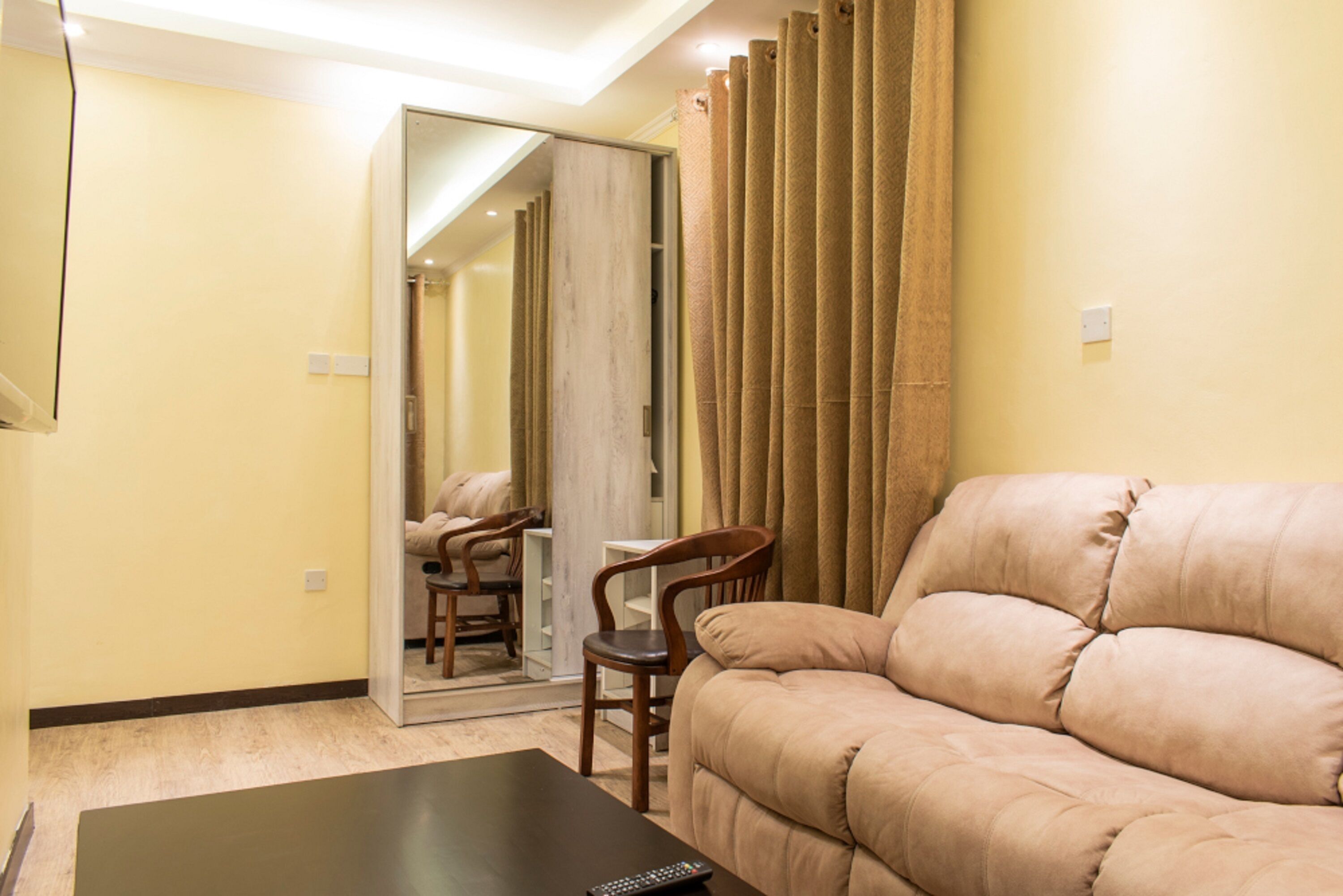 Zebu Lodges & Luxury Hotel