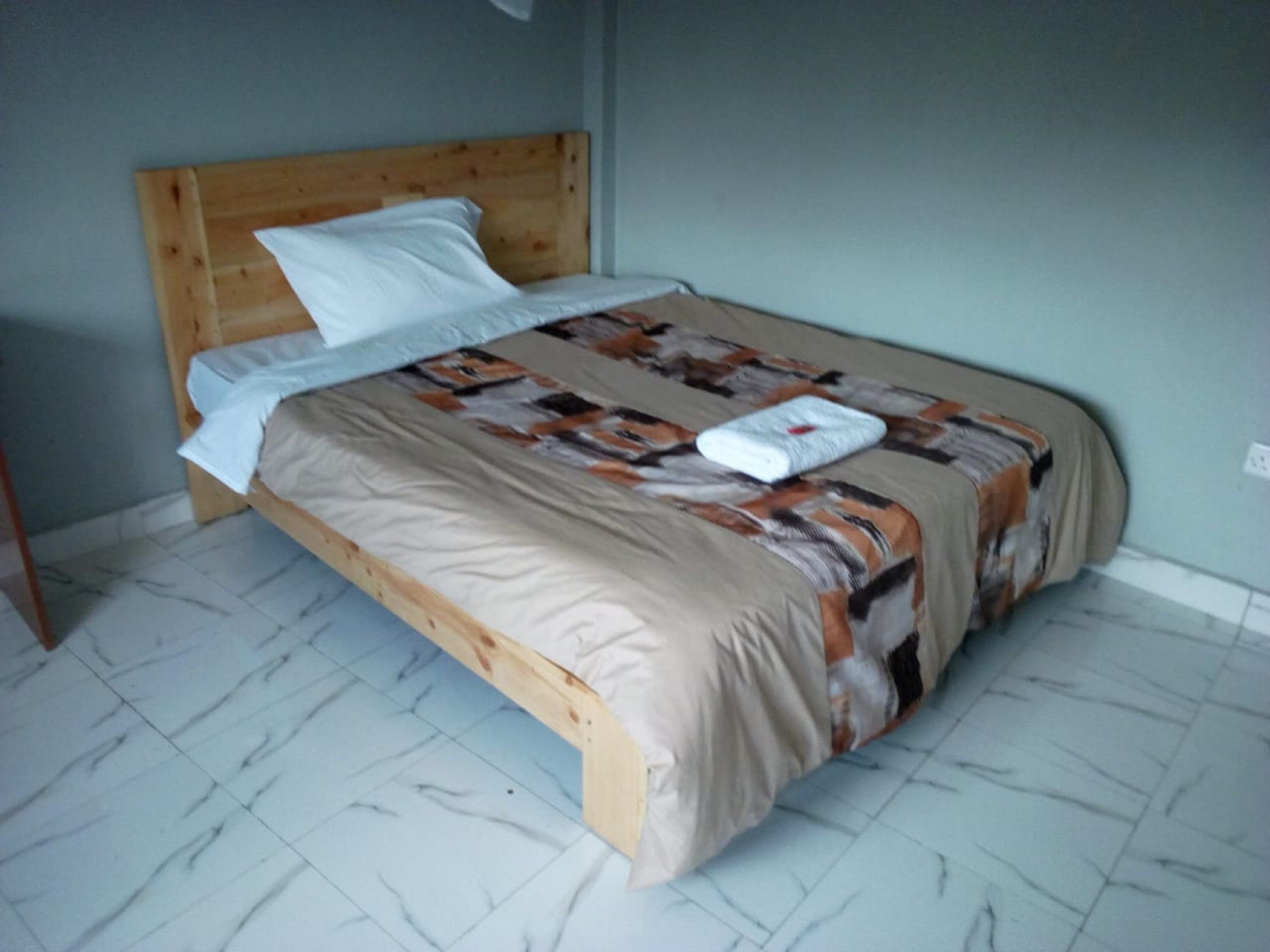 Sweet Hut Hotel