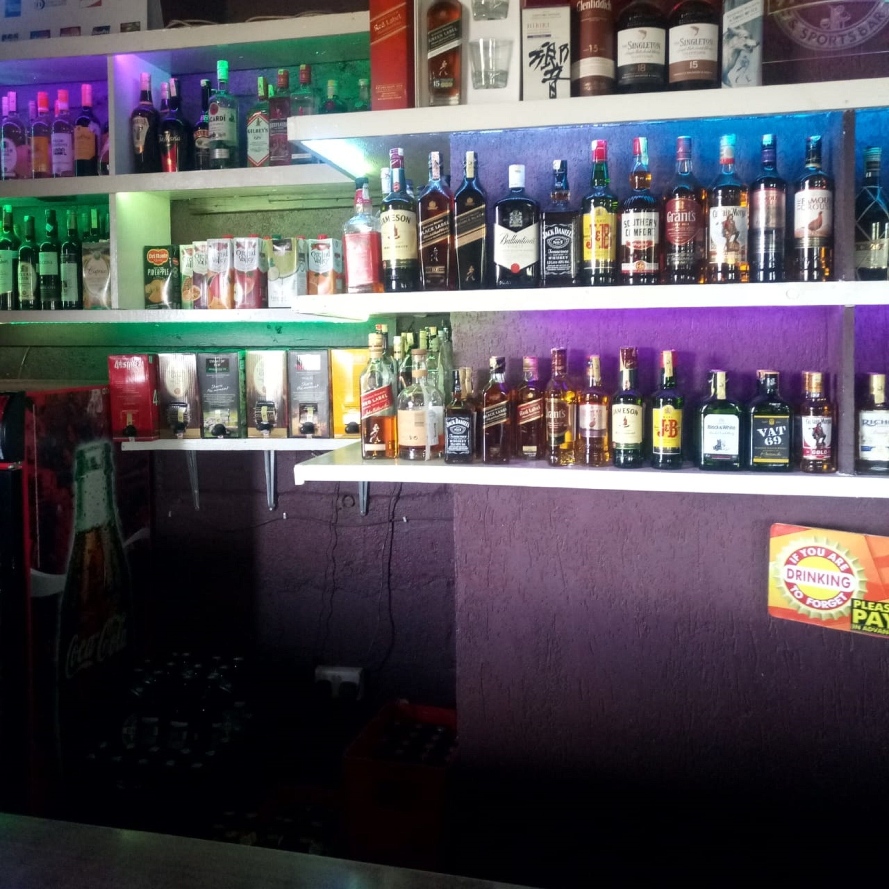 Hudson's Sports Bar And Restaurant