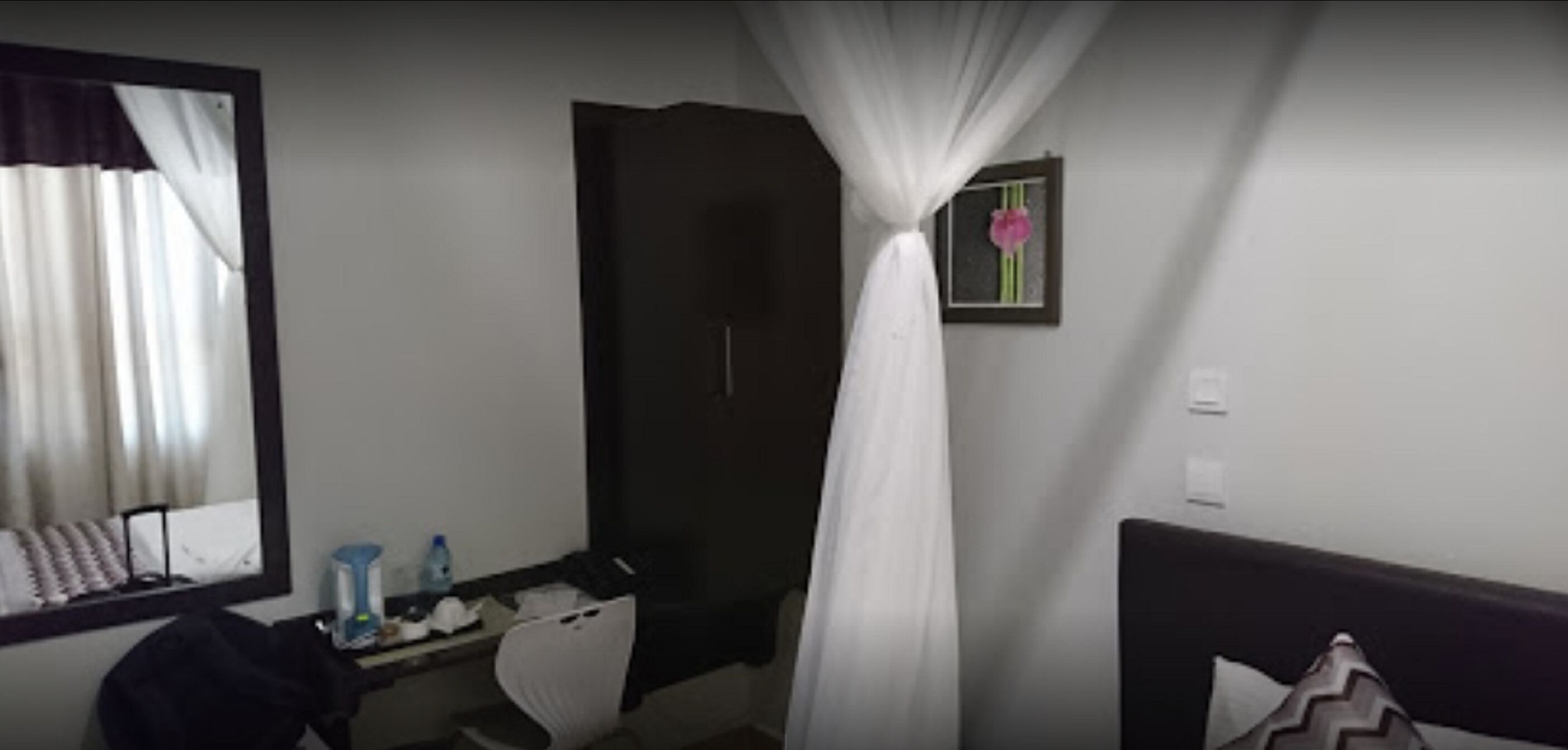 Fort Hotel