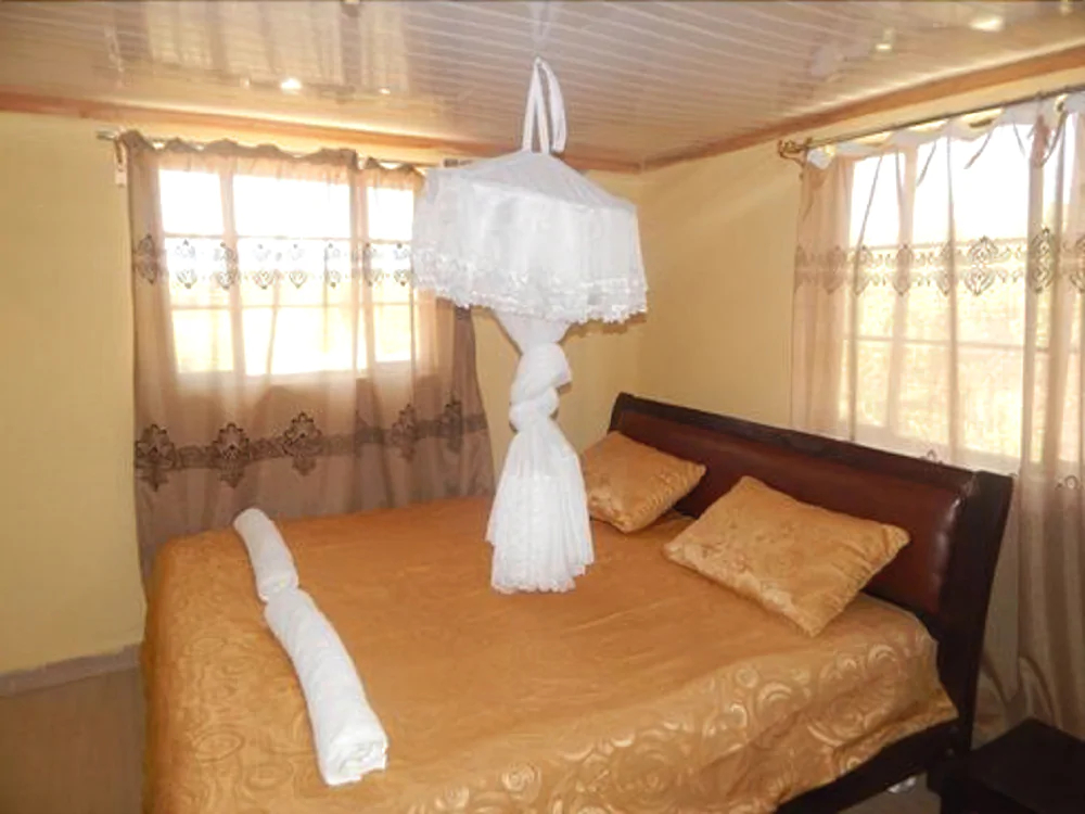 Nalepomara Lodge