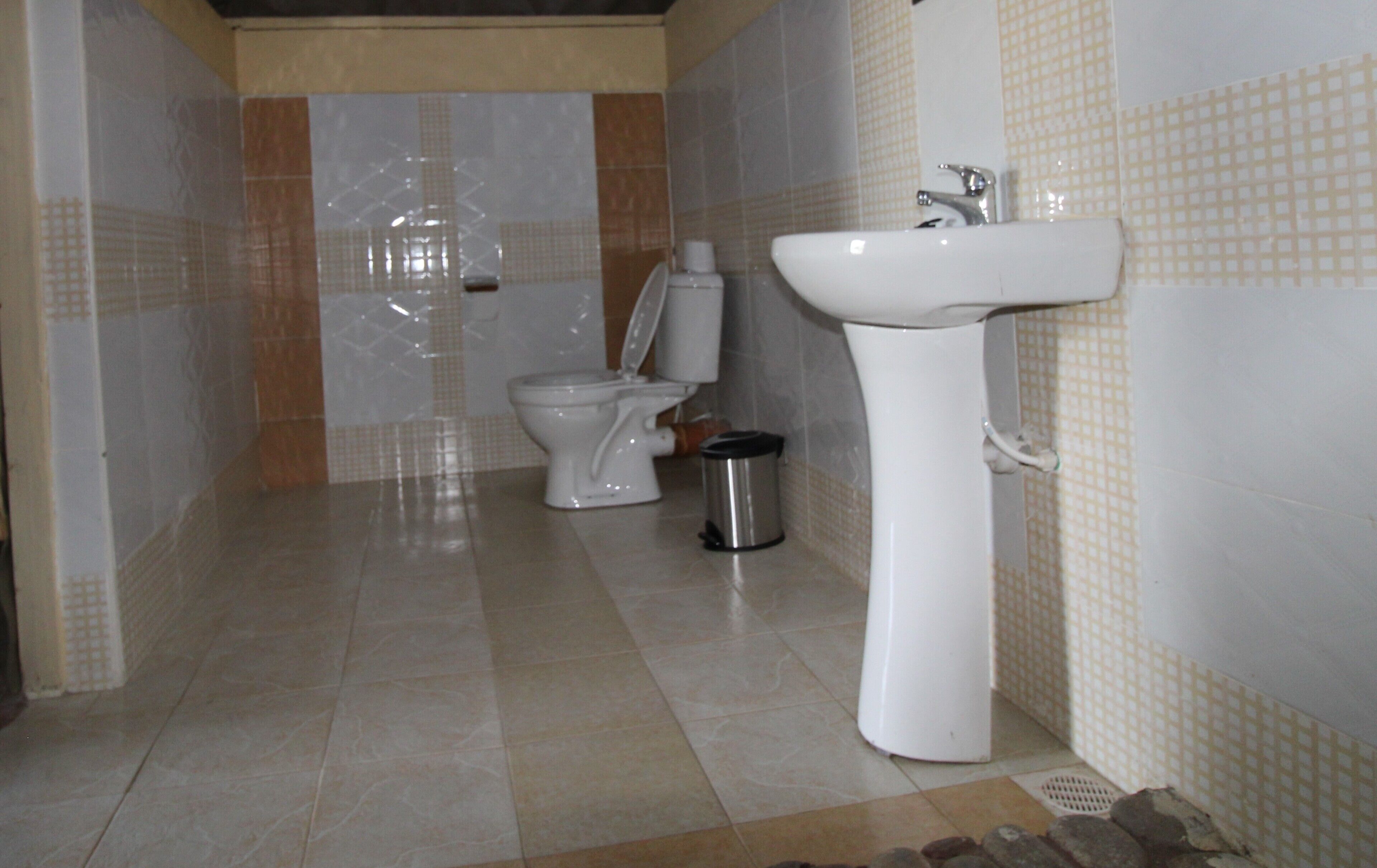Orngatuny Mara King Camp
