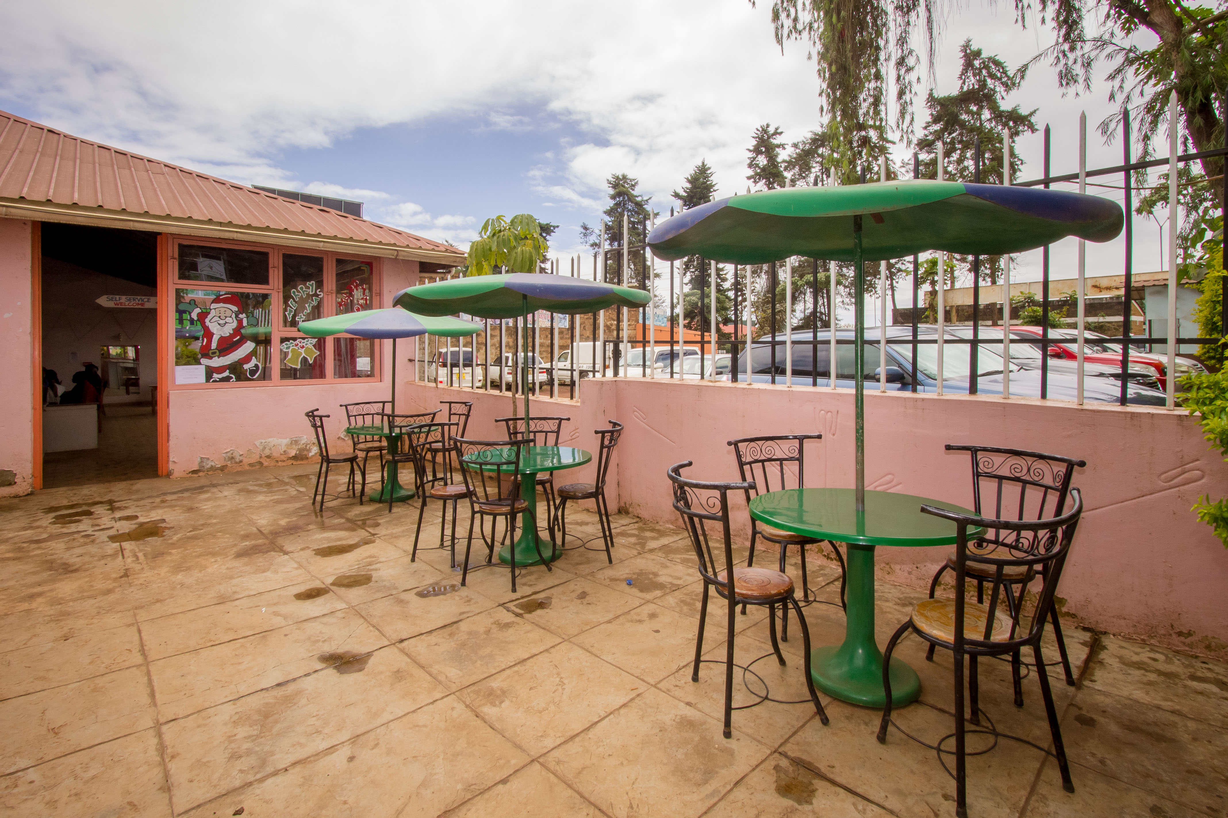 Meru Safari Hotel