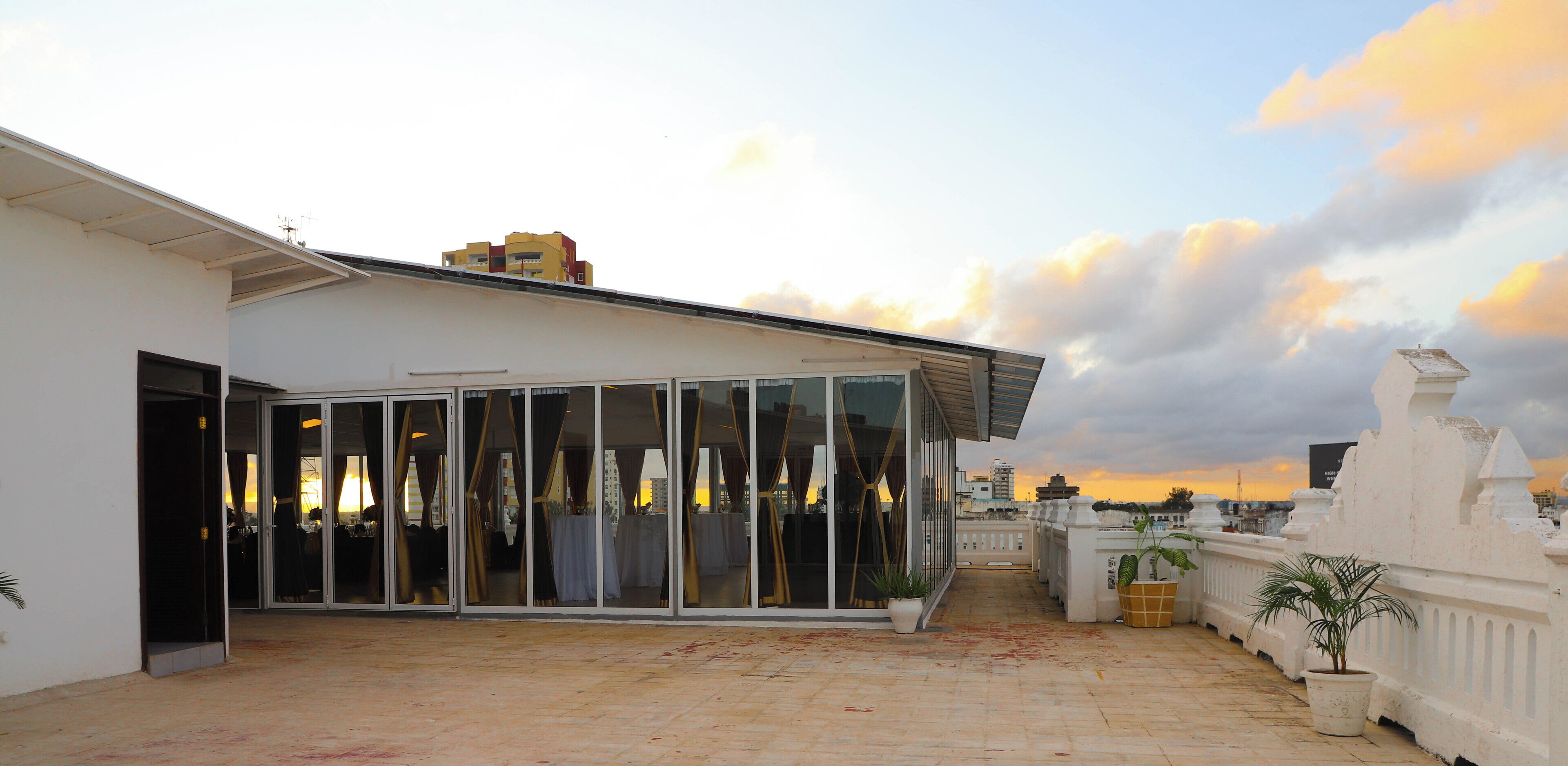 Sentrim Castle Royal Hotel