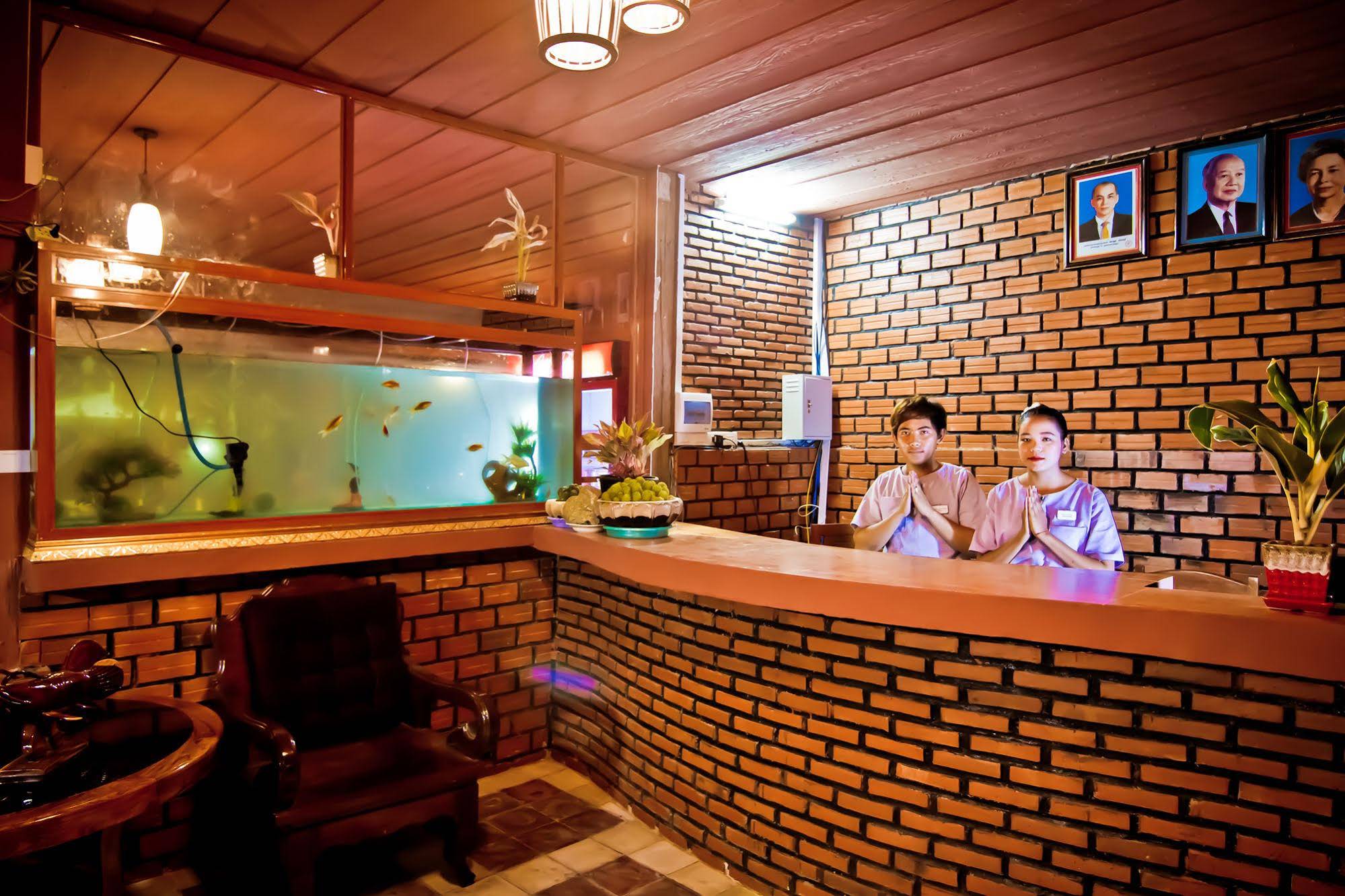 Ravorn Villa Boutique Resort & Restaurant