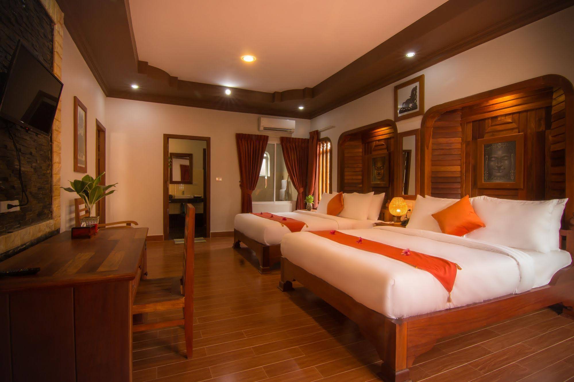 Ravorn Villa Boutique Resort & Restaurant