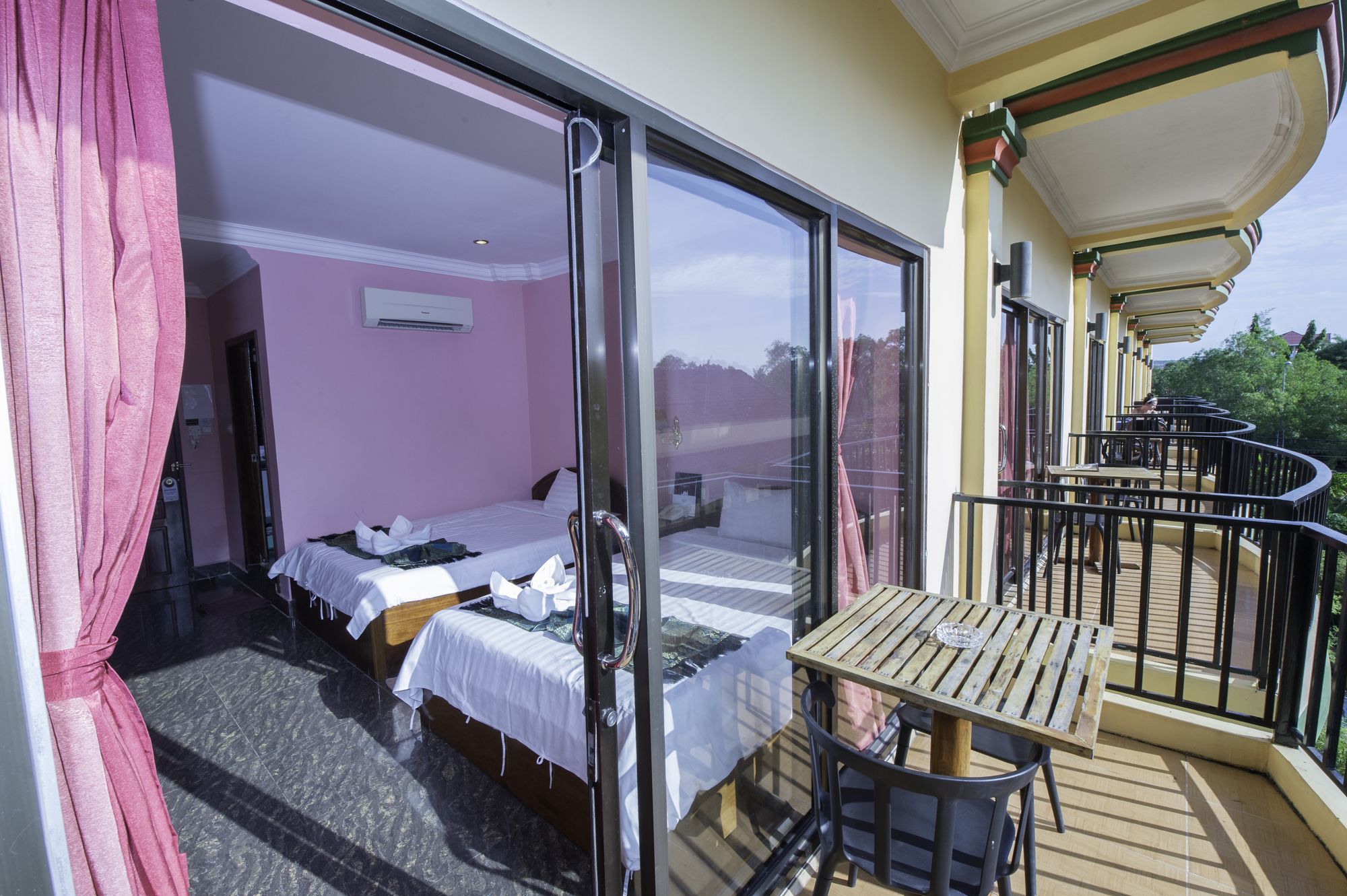 Grand Sihanouk Ville Hotel