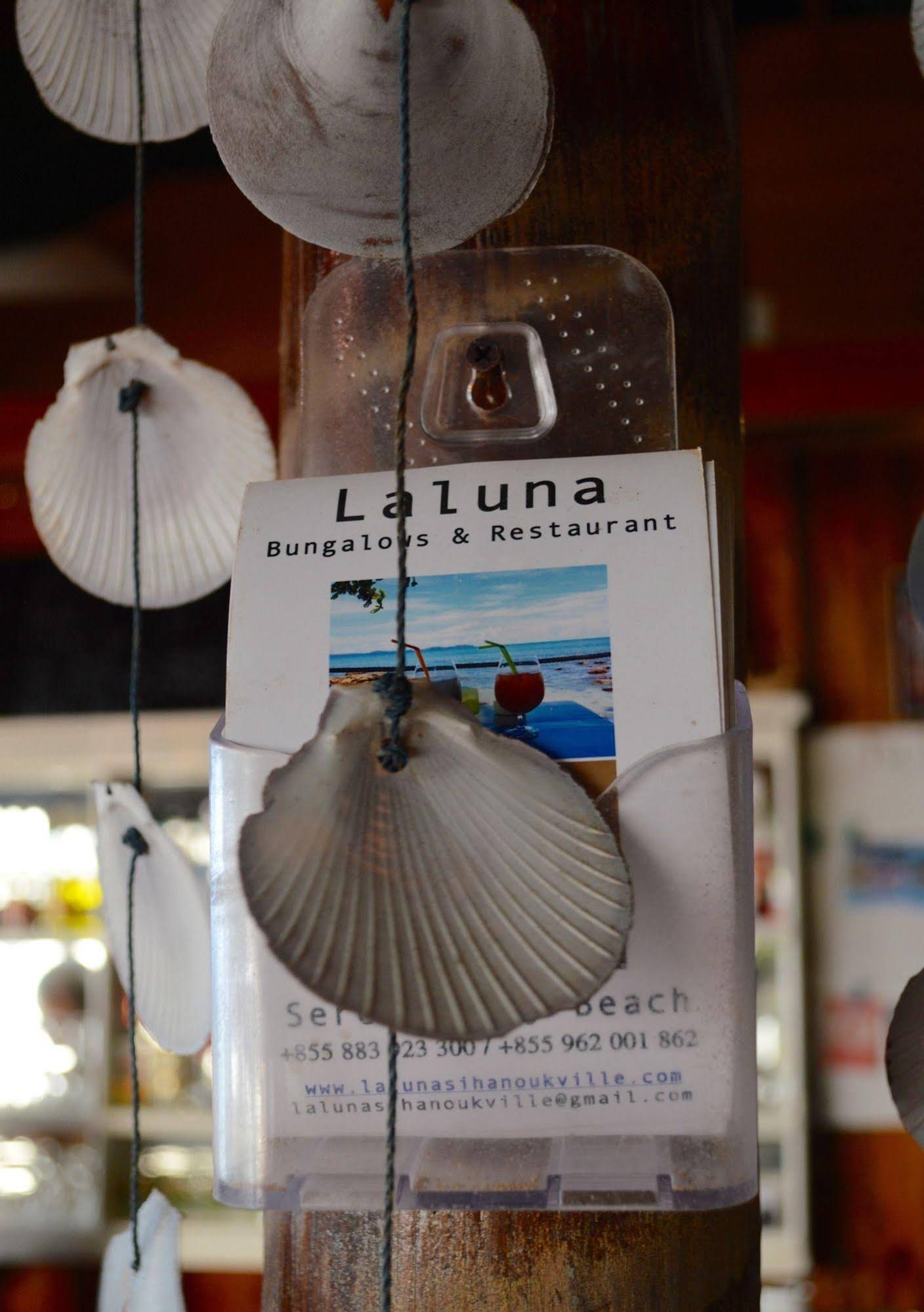 Laluna Bungalows & Restaurant