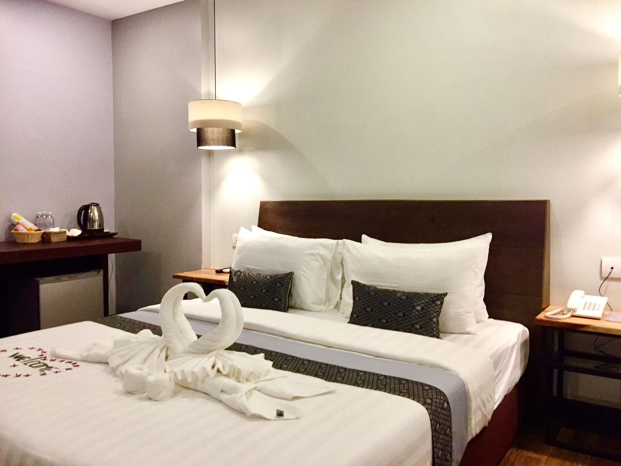 Hotel Five. S
