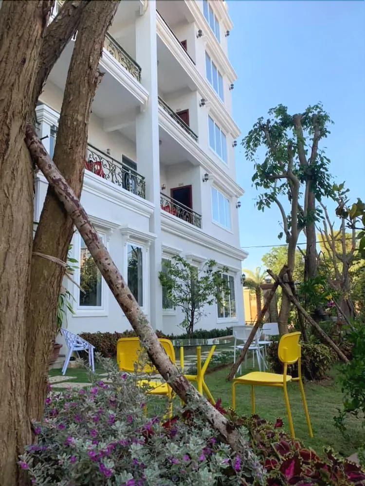 Intanou Boutique Hotel