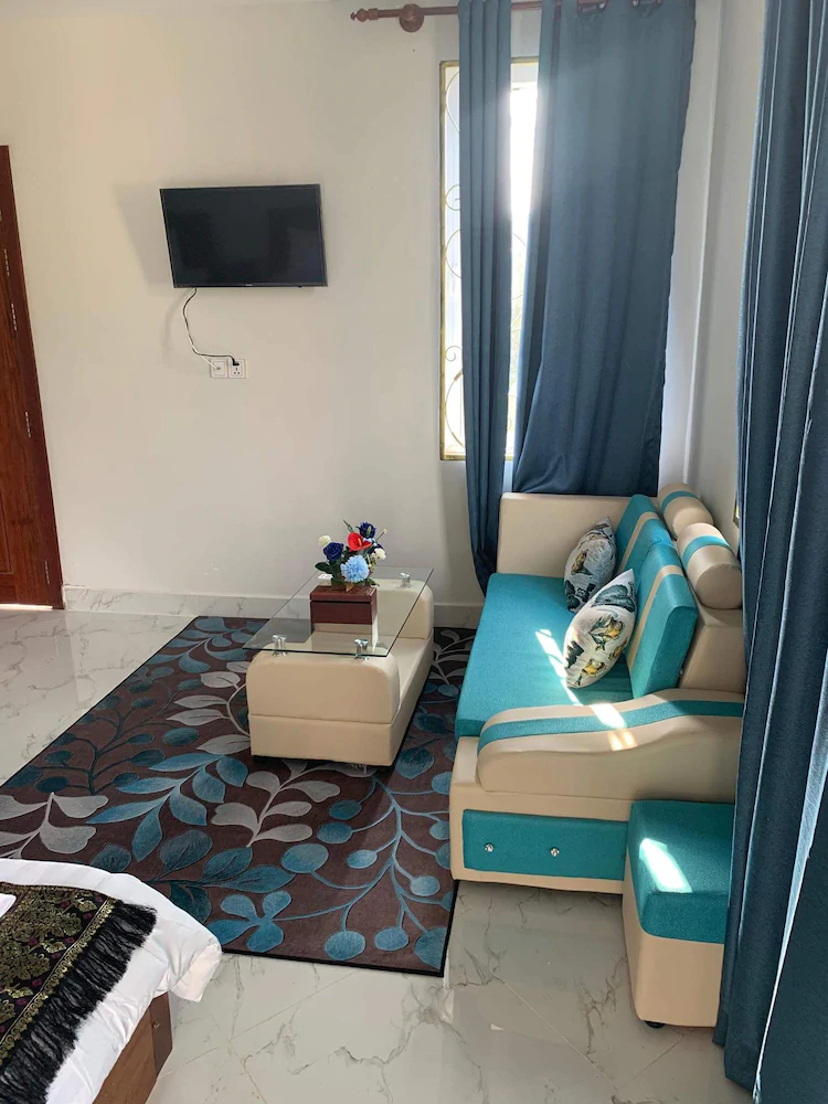 Intanou Boutique Hotel