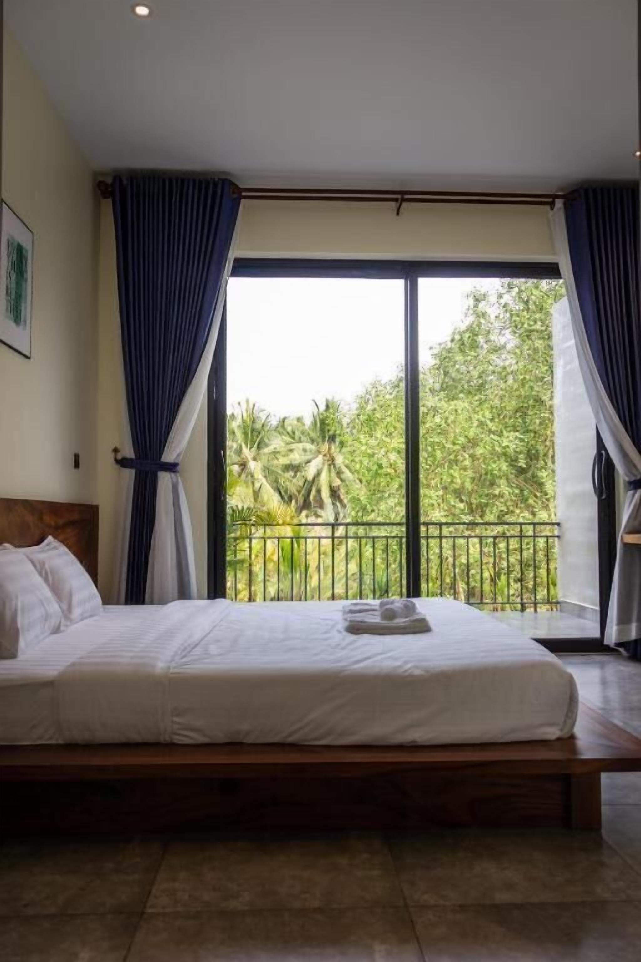 Kampot Tropical Village