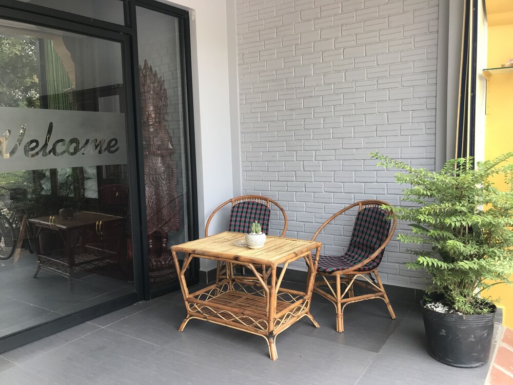 Maison Rivera Guest House