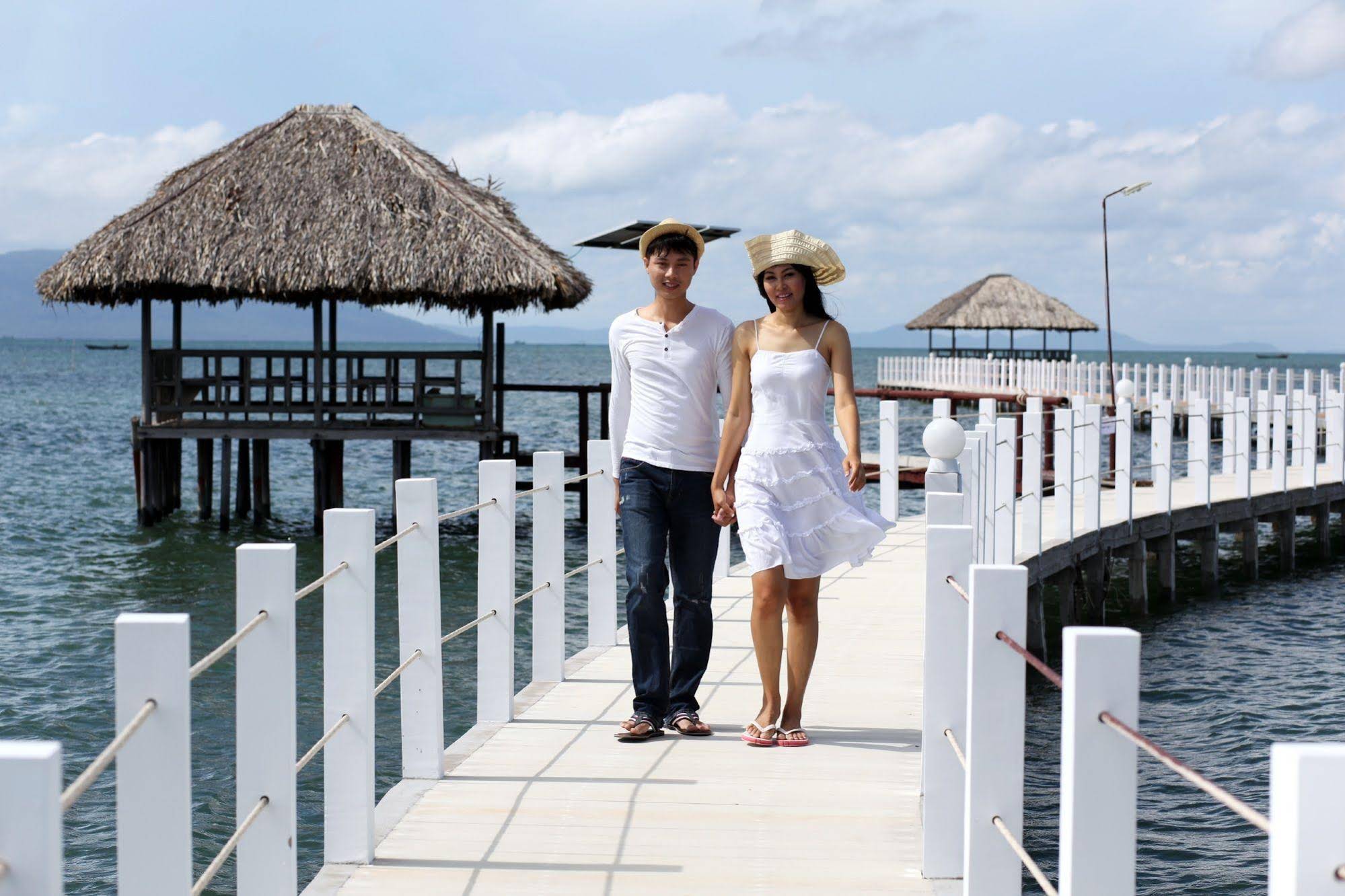 Nataya Roundhouse Coral Bay Resort and Spa