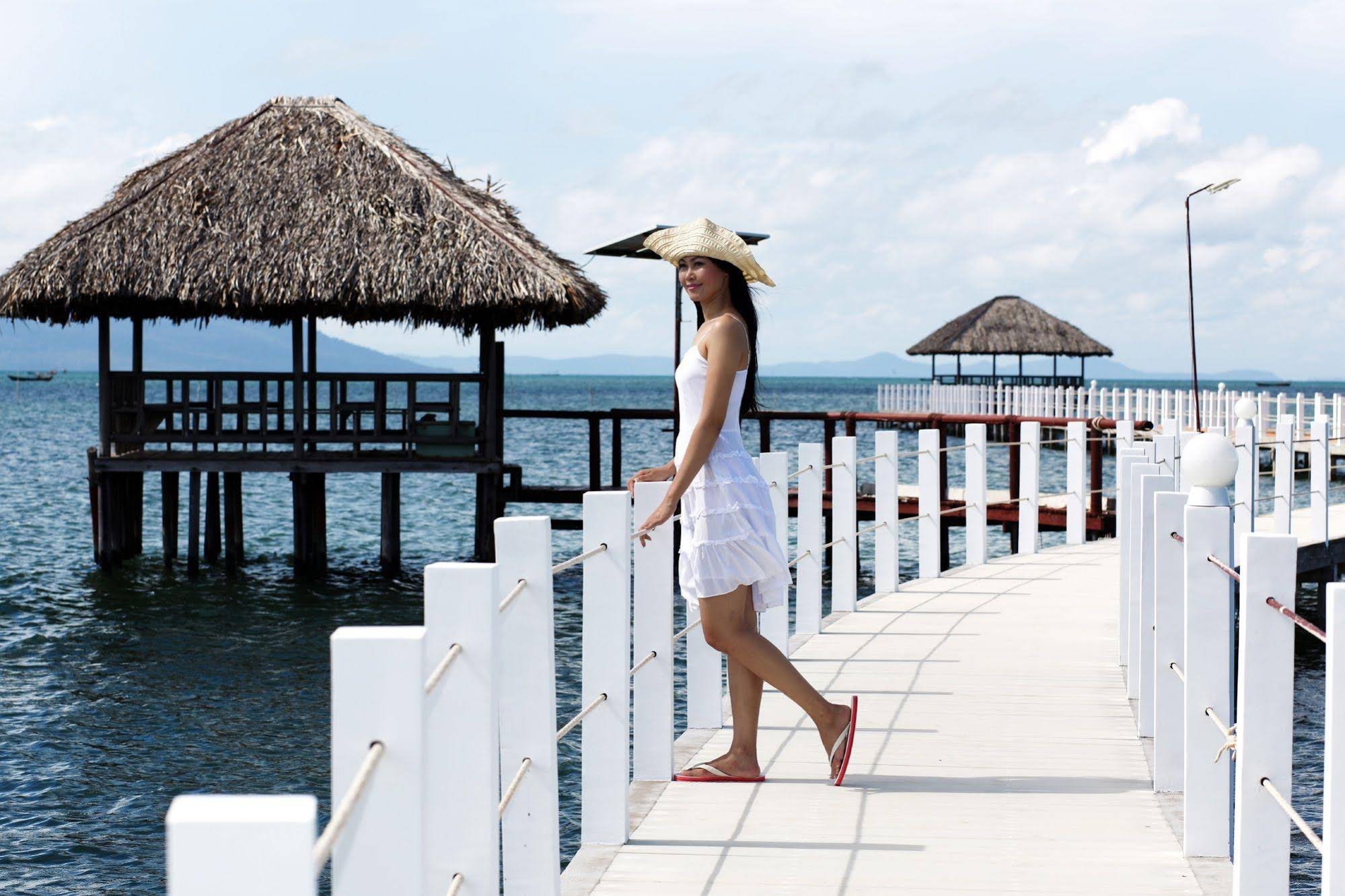 Nataya Roundhouse Coral Bay Resort and Spa