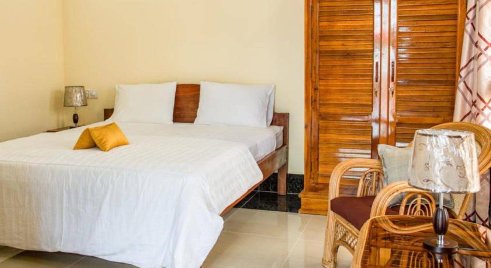 Pink Sands Villa