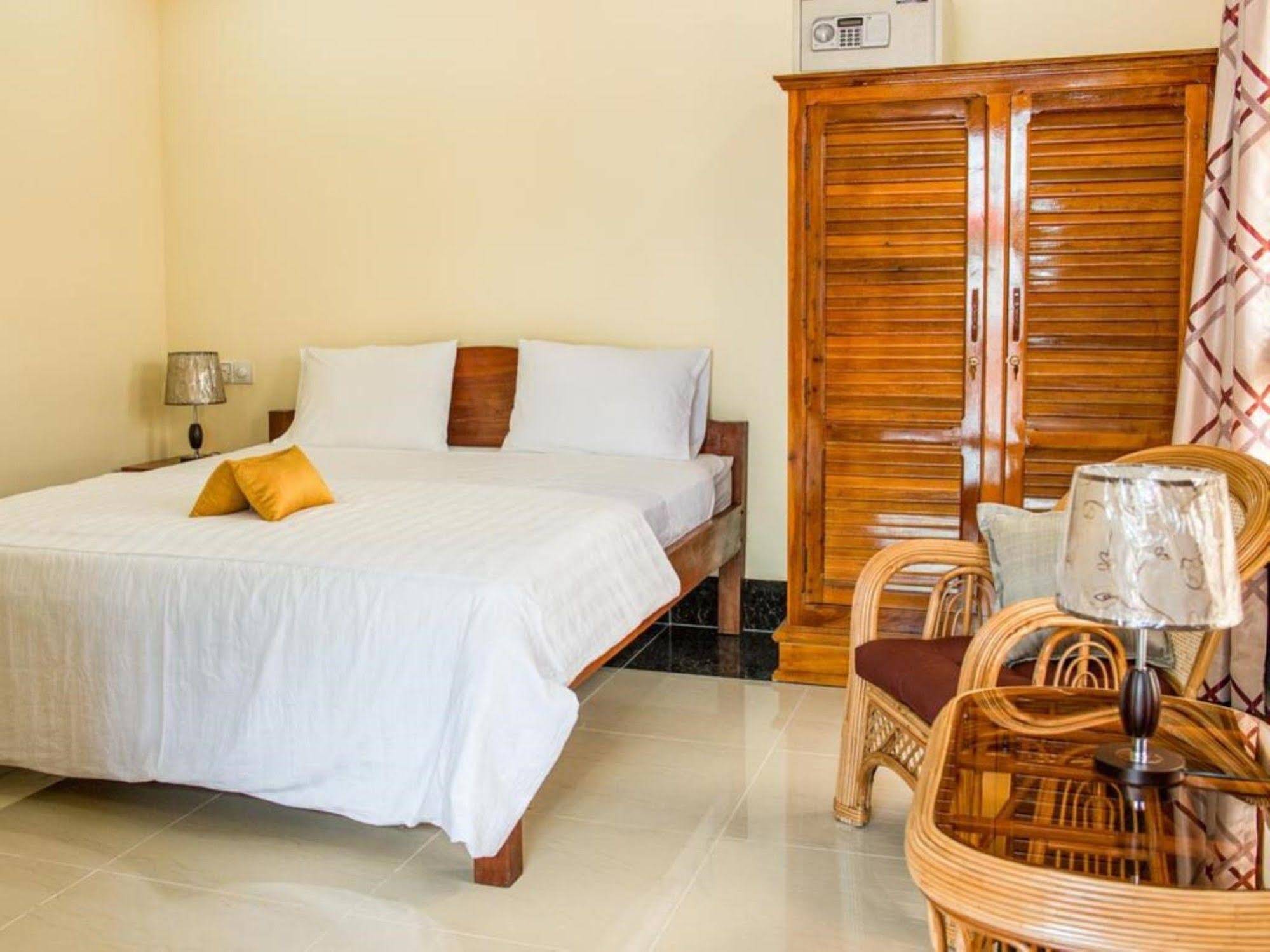 Pink Sands Villa