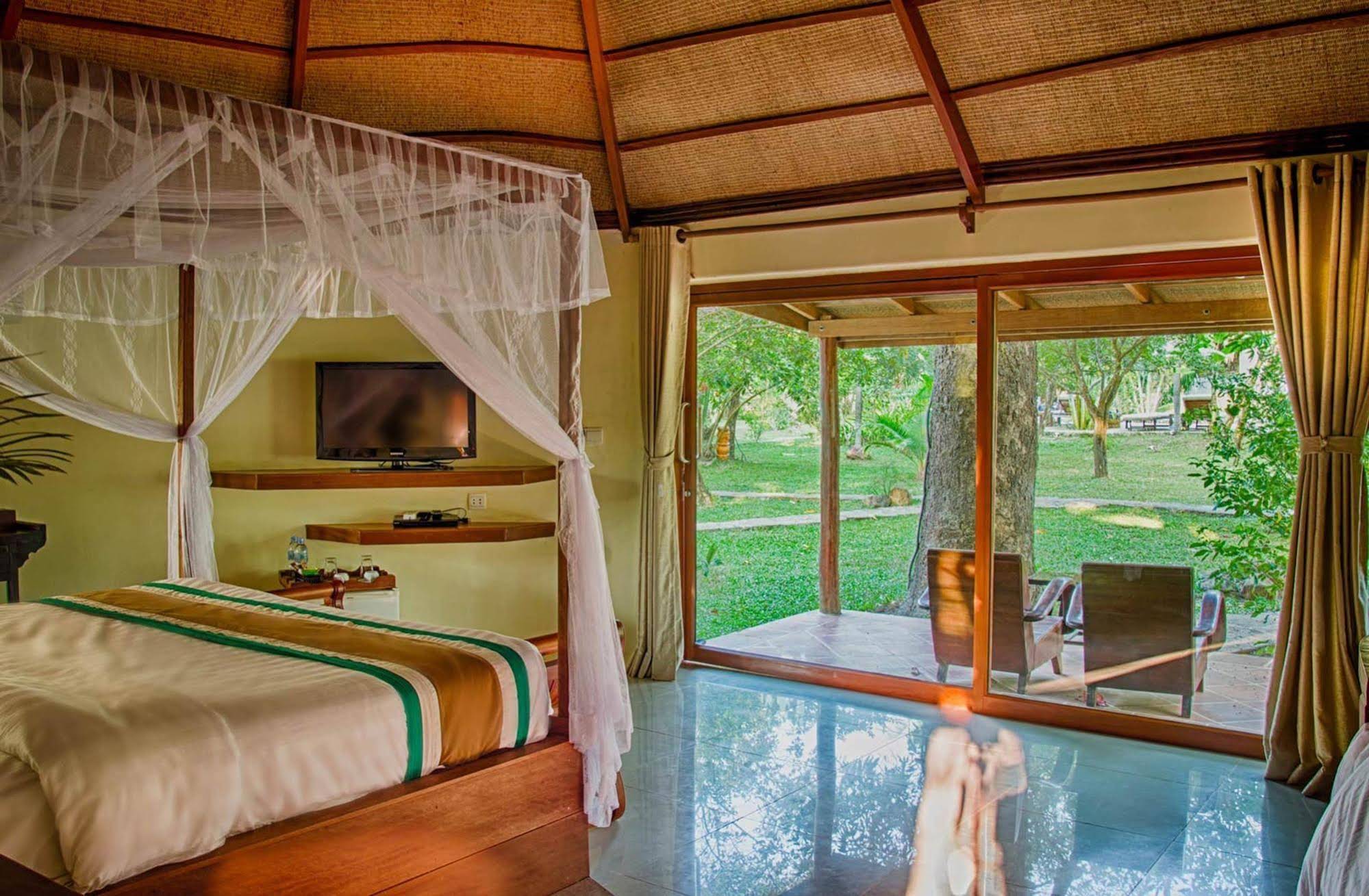 Le Flamboyant Resort