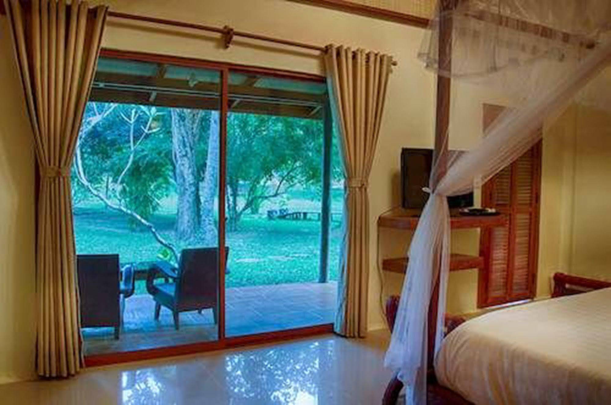 Le Flamboyant Resort
