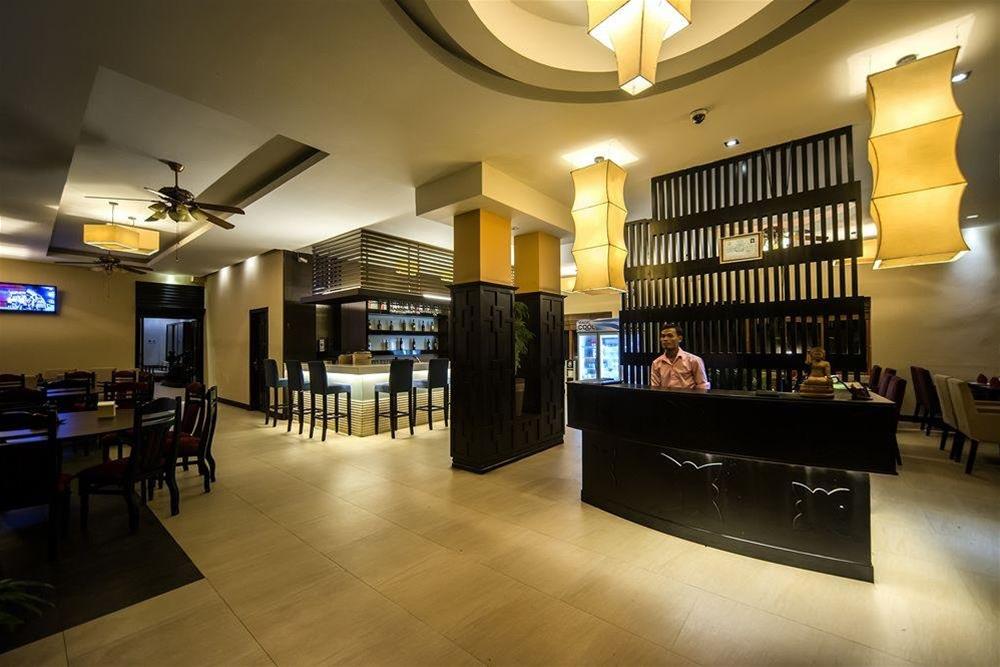 Rock Royal Hotel & Resort