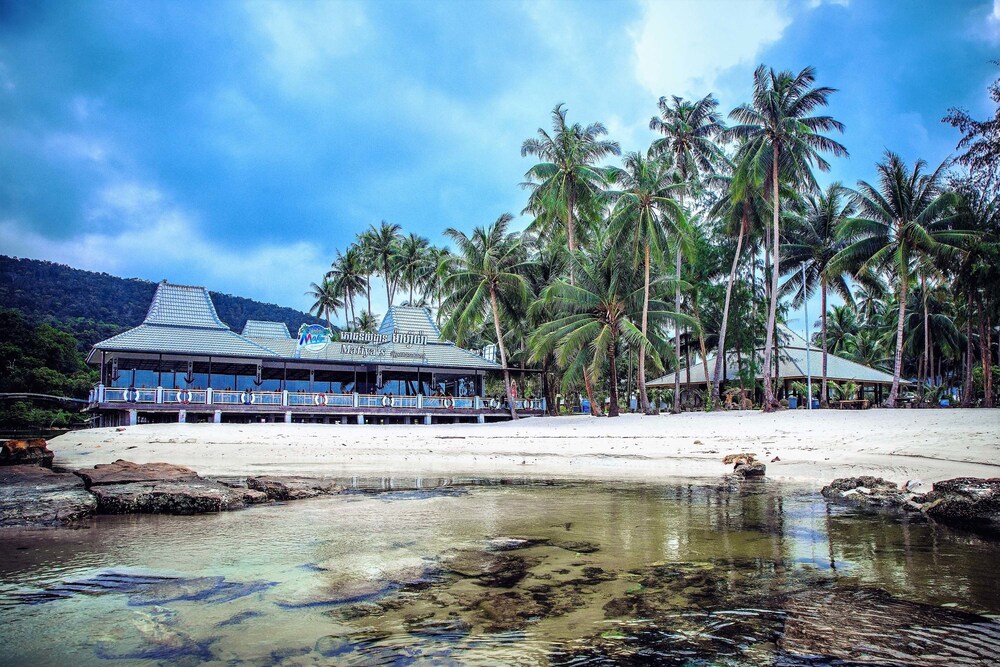 Mafiya's Resort