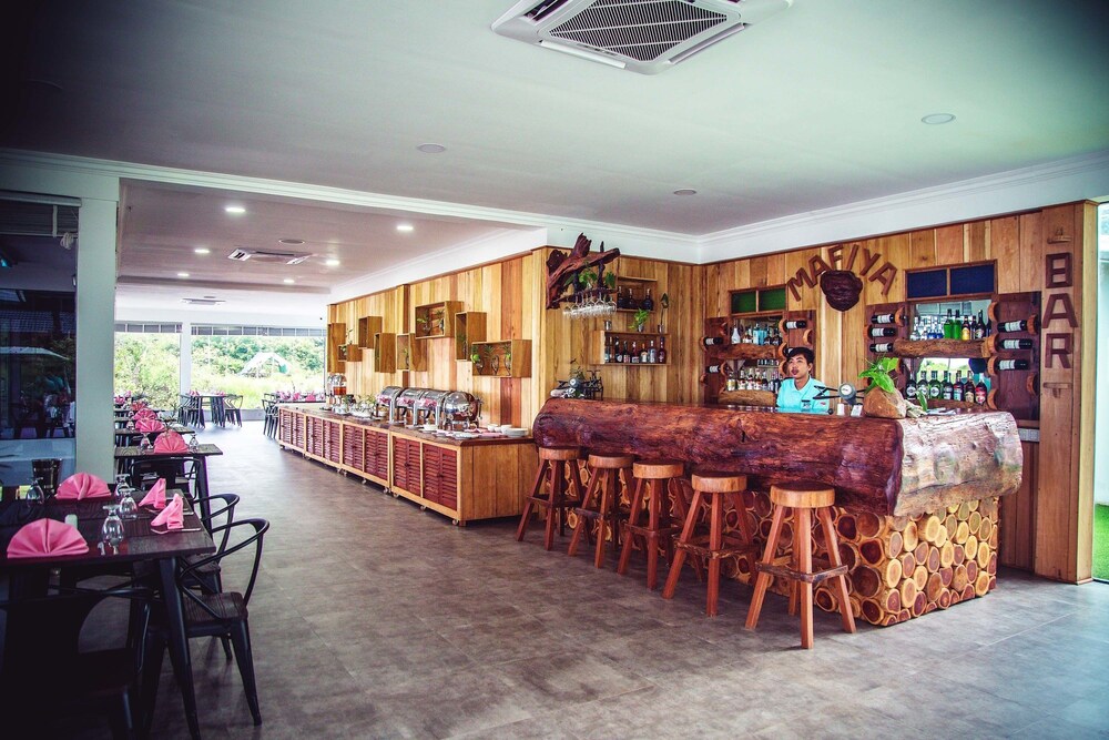 Mafiya's Resort