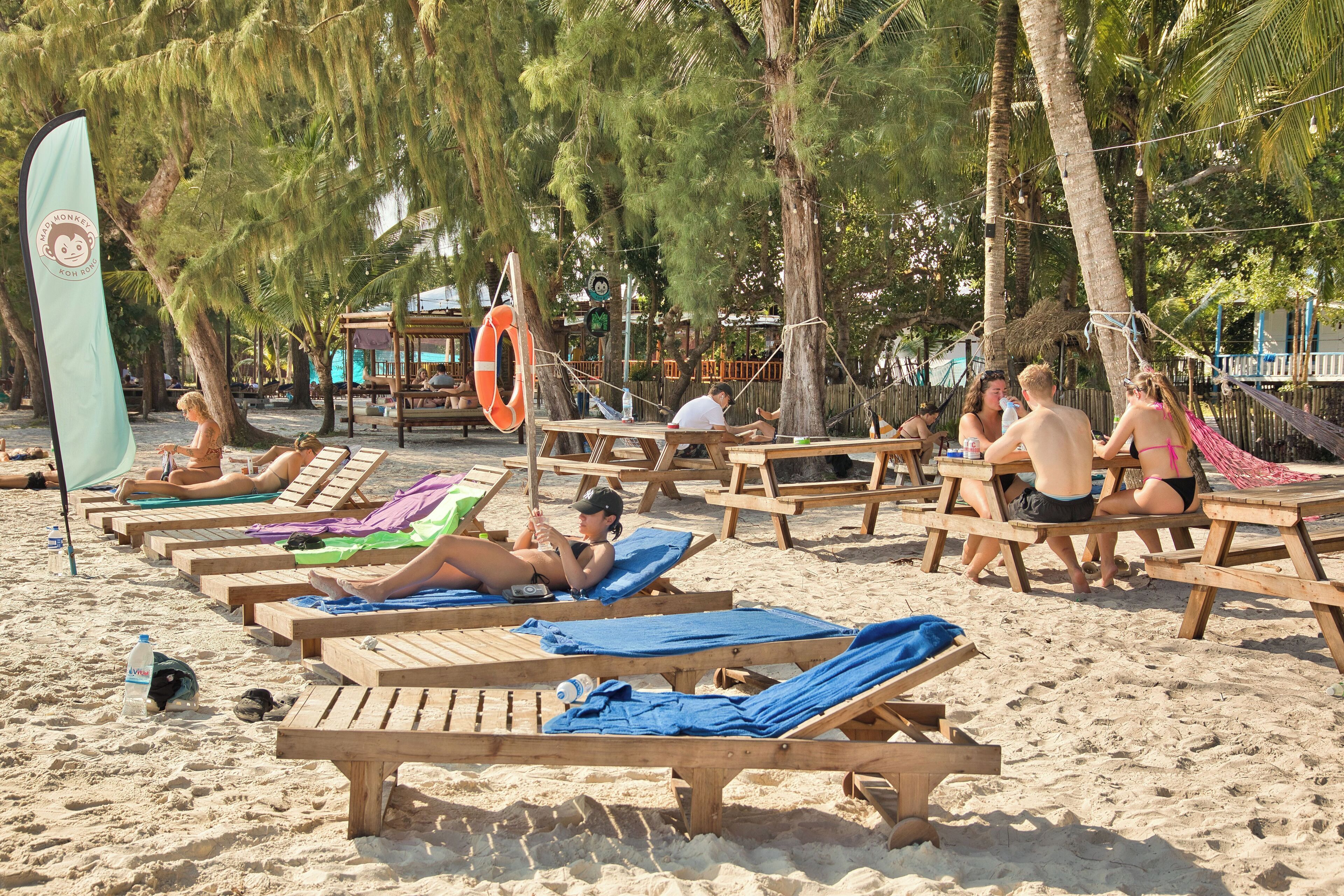 Mad Monkey Koh Rong Samloem